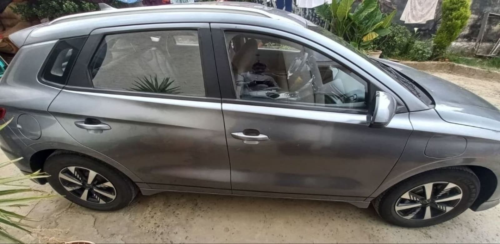 2024 BYD E2 — photo 2