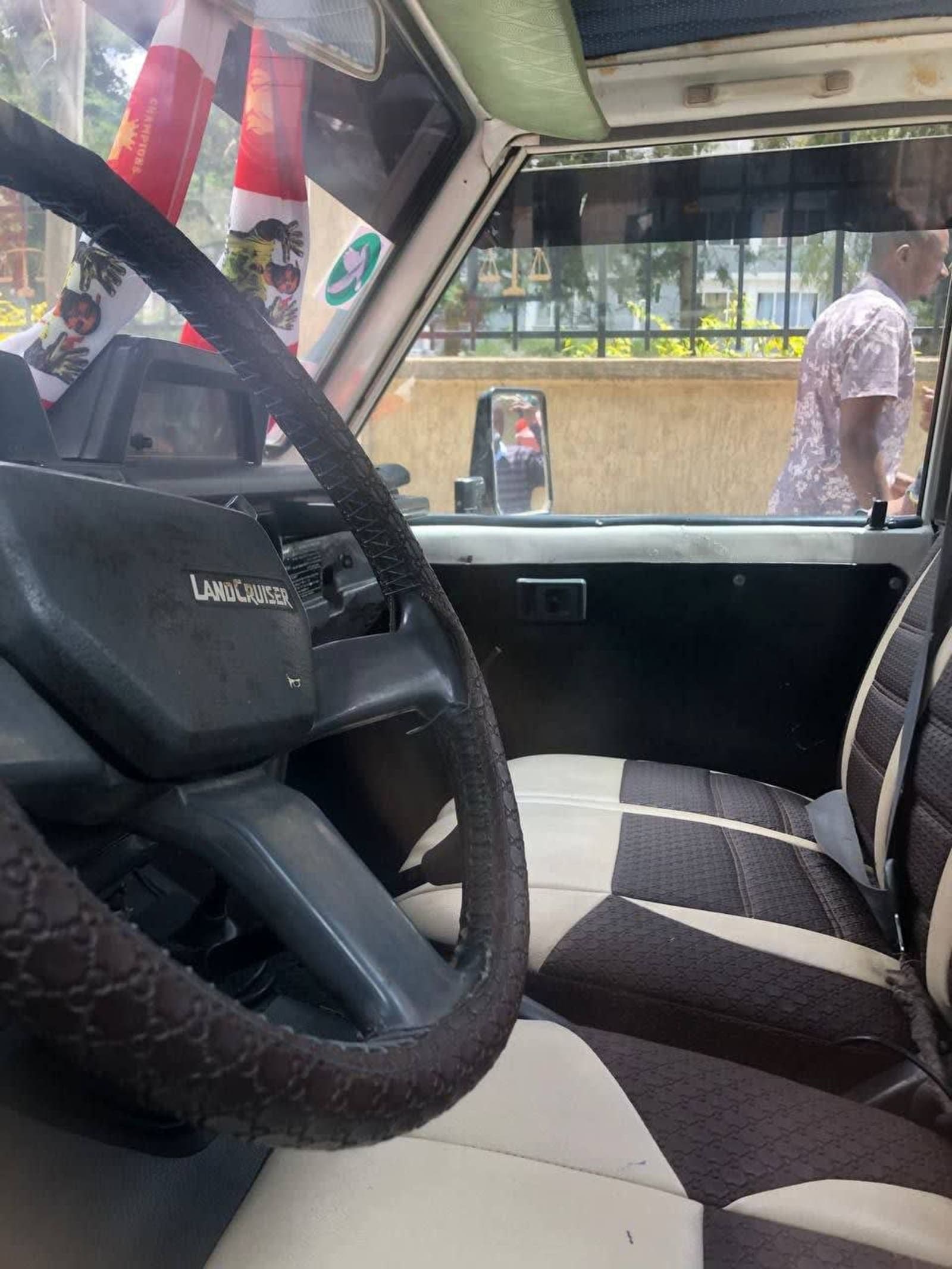 1997 Toyota Land Cruiser Single Cab — photo 2