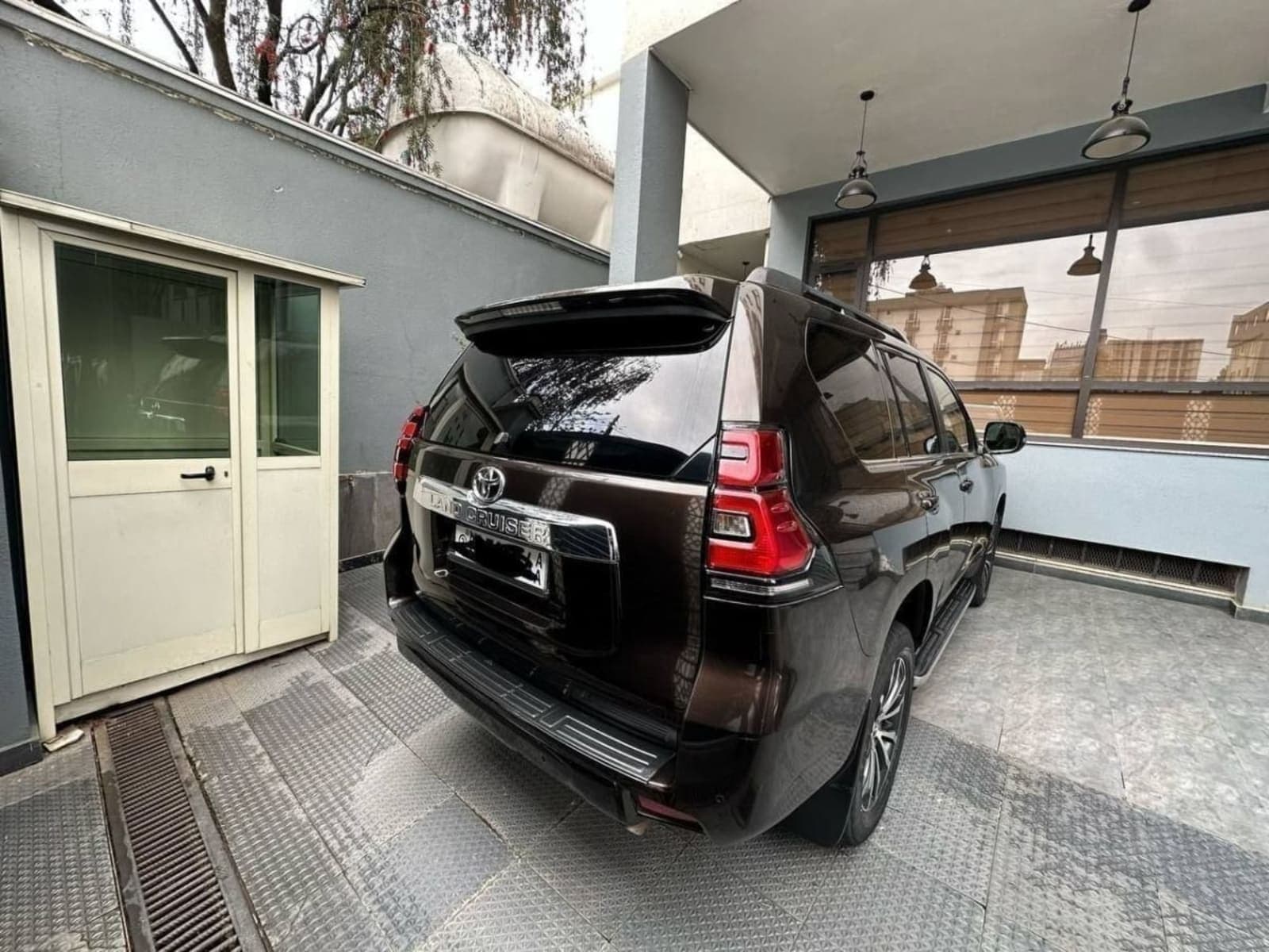 2019 Toyota Landcruiser Prado — photo 2