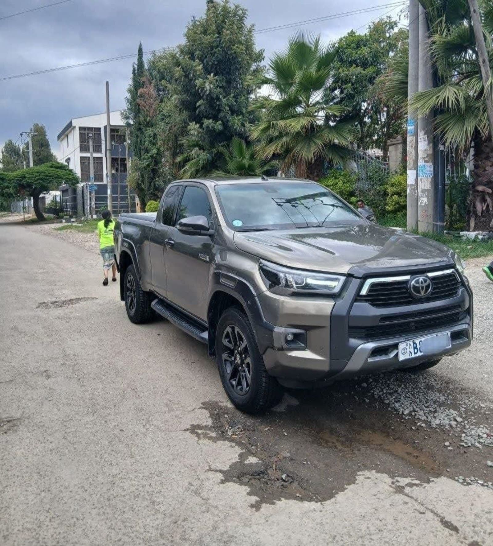 2021 Toyota Hilux Invincible X-Cab — photo 7