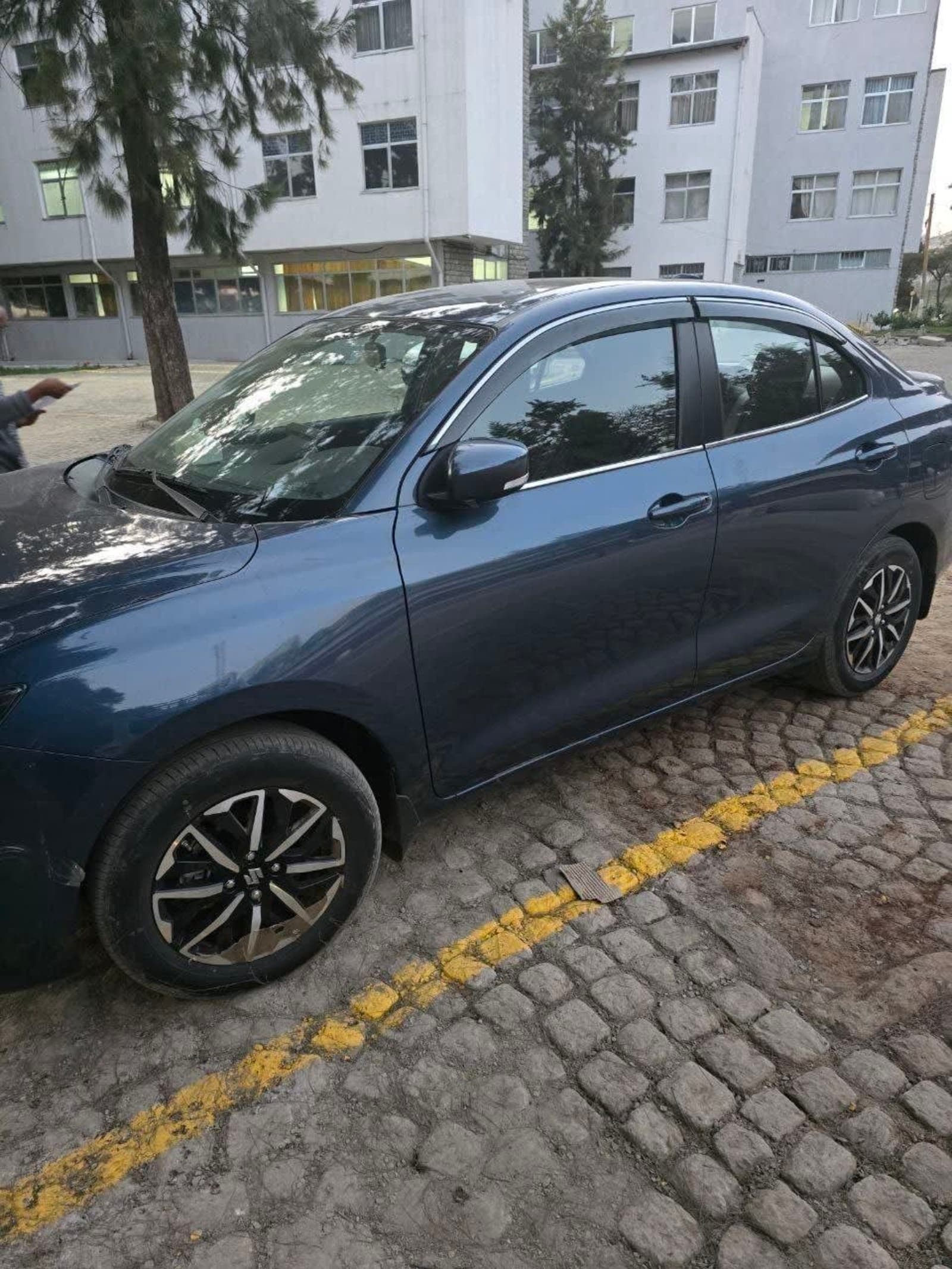 2024 SUZUKI Dzire โ photo 2