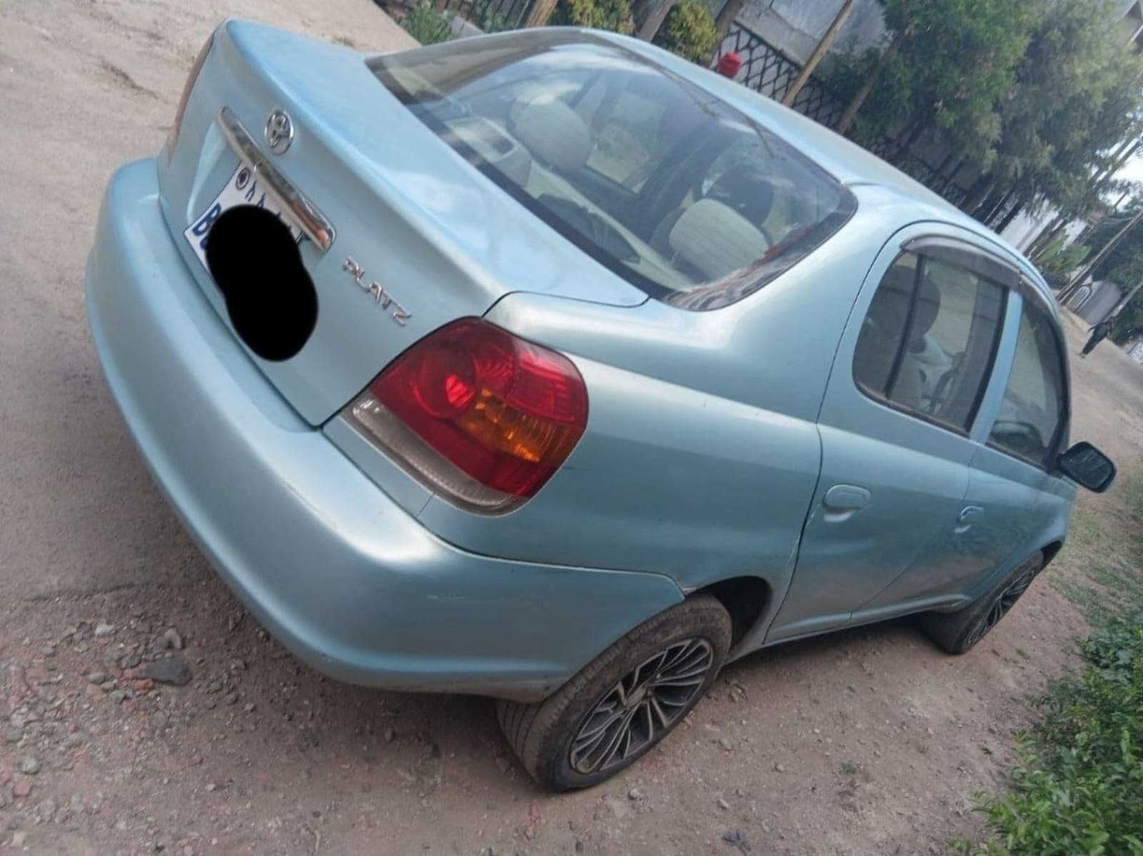 2005 Toyota Platz — photo 3