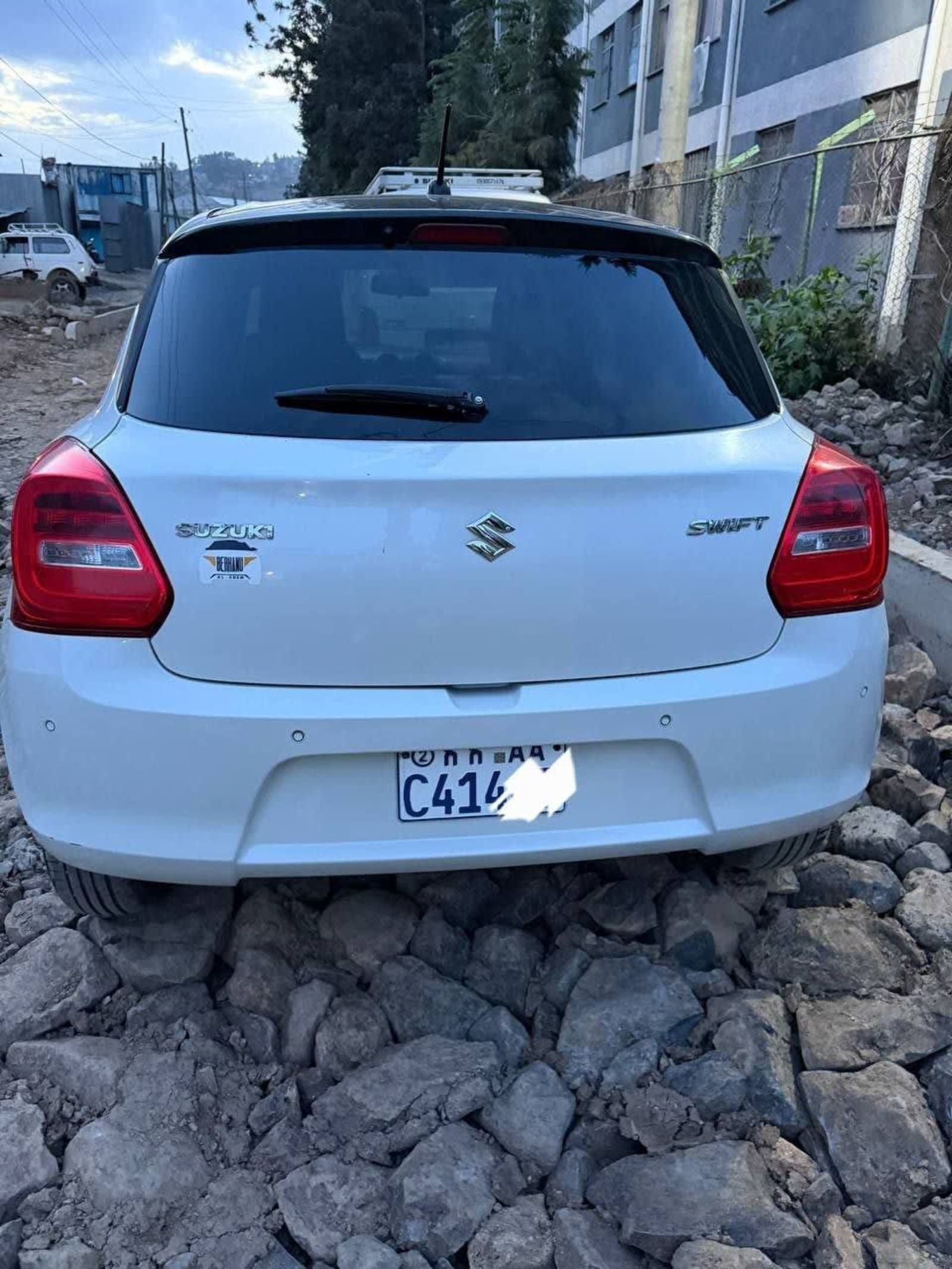 2022 Suzuki Swift — photo 4