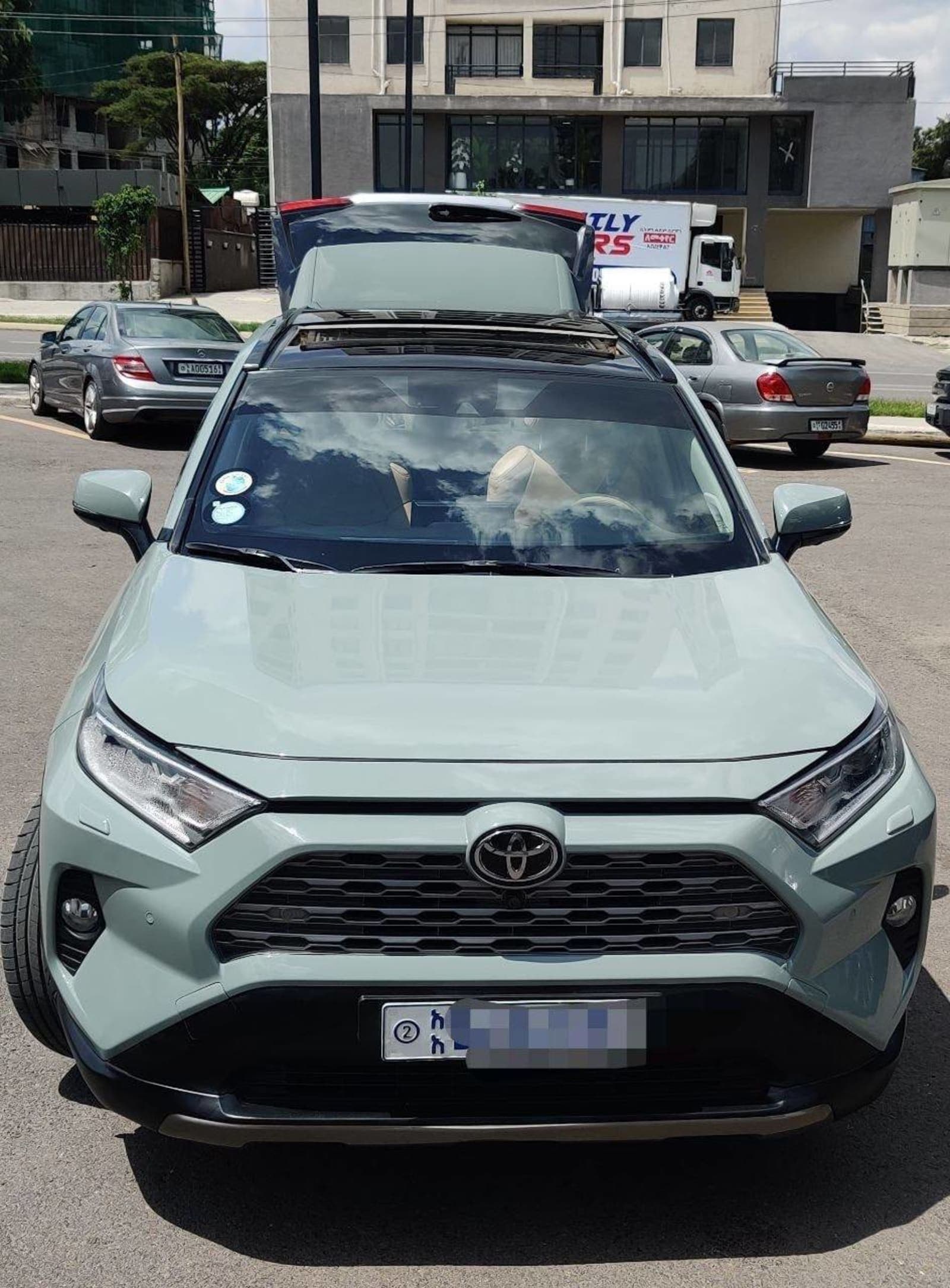 2020 Toyota Rav4 — photo 6