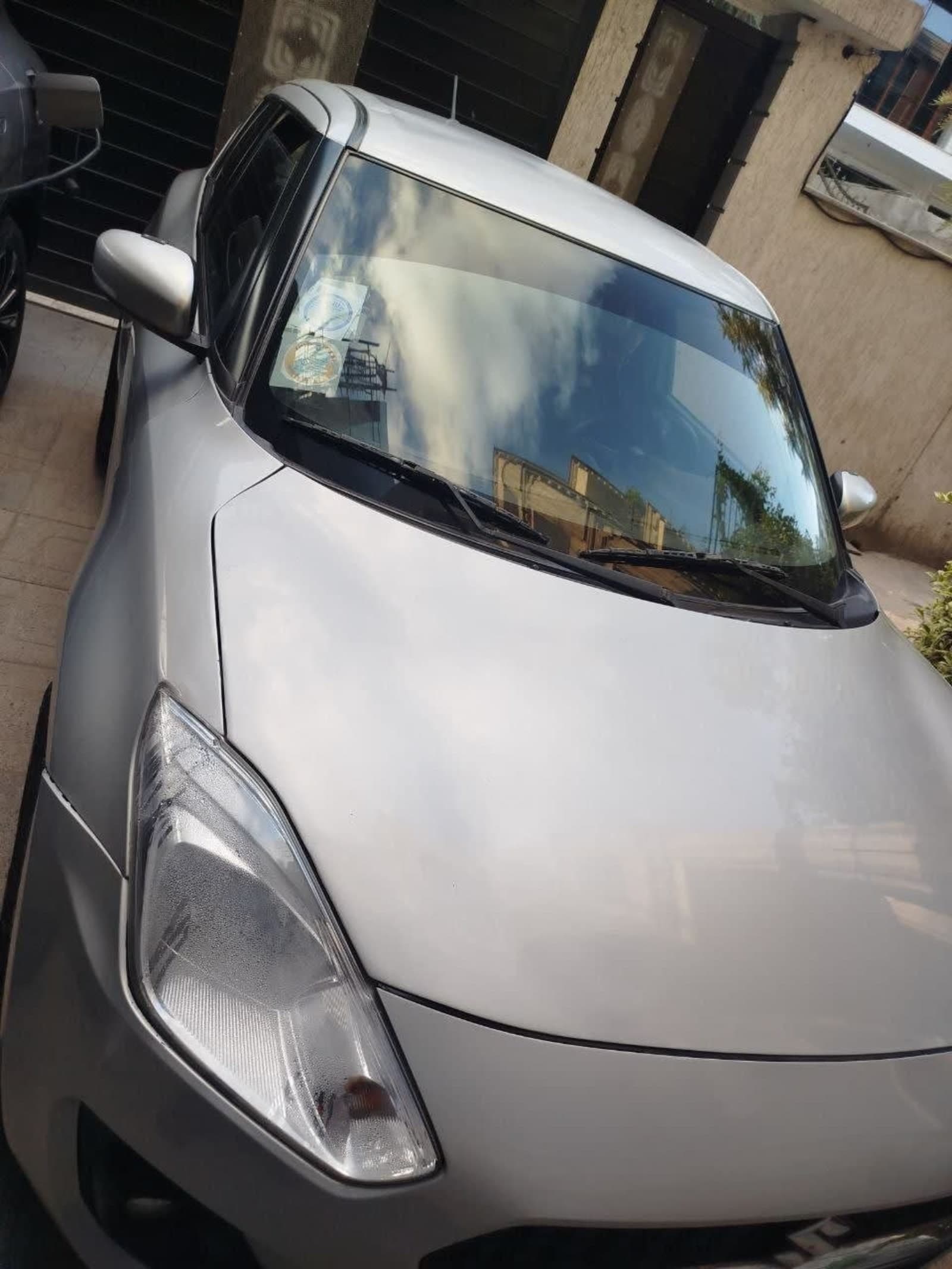 2022 Suzuki Swift — photo 1