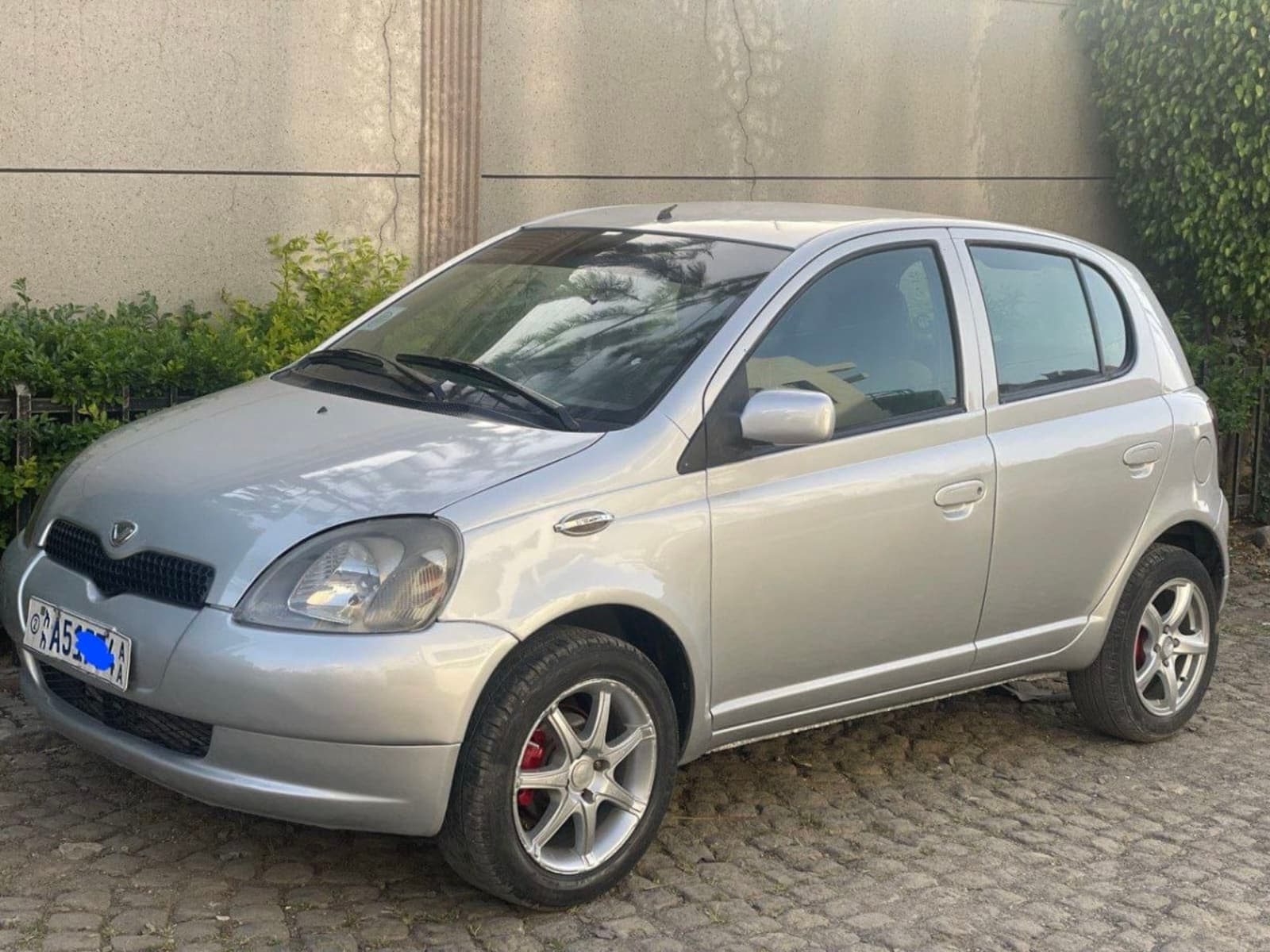 2000 Toyota Vitz — photo 5