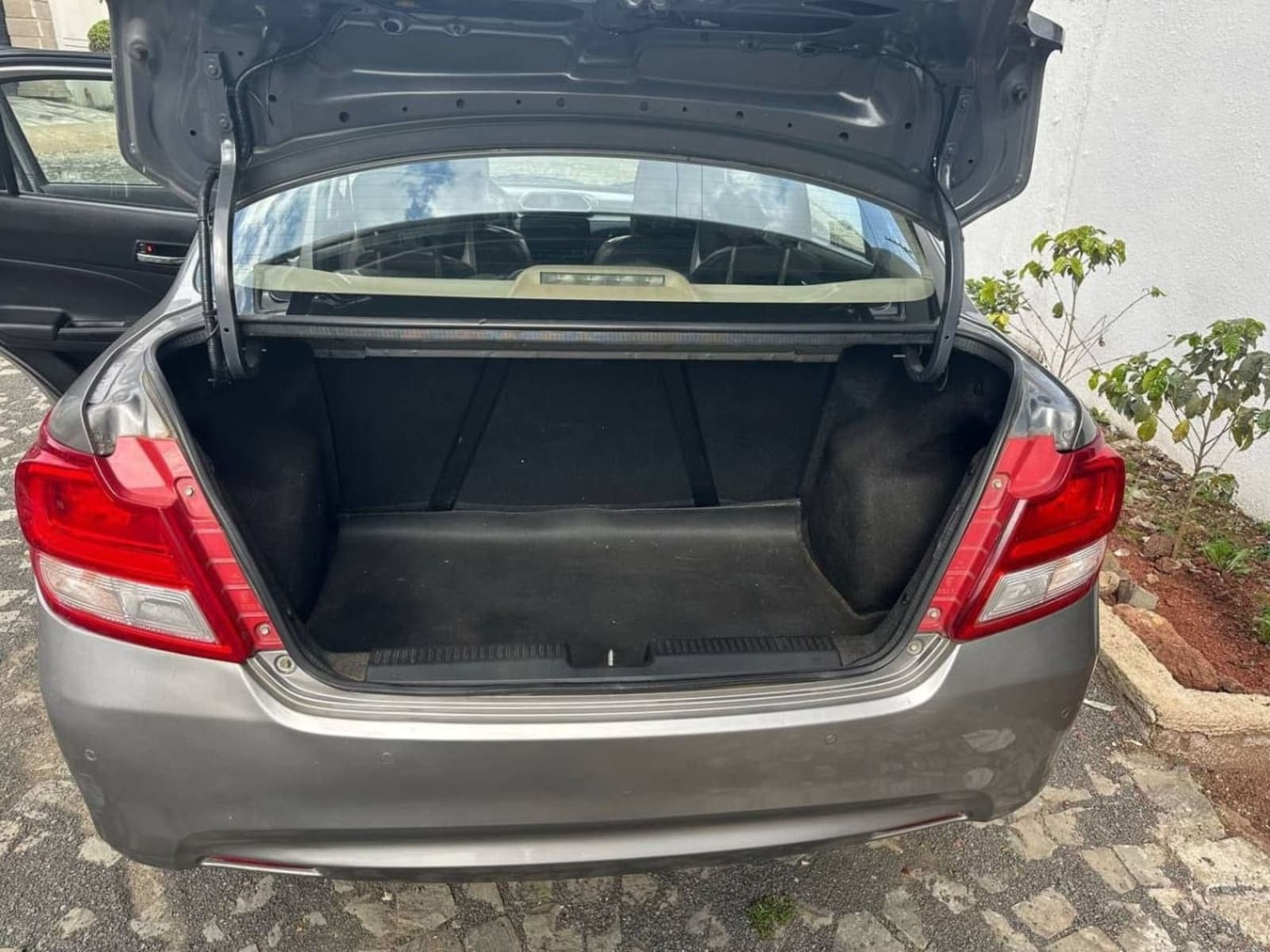 2022 Suzuki Dzire — photo 3