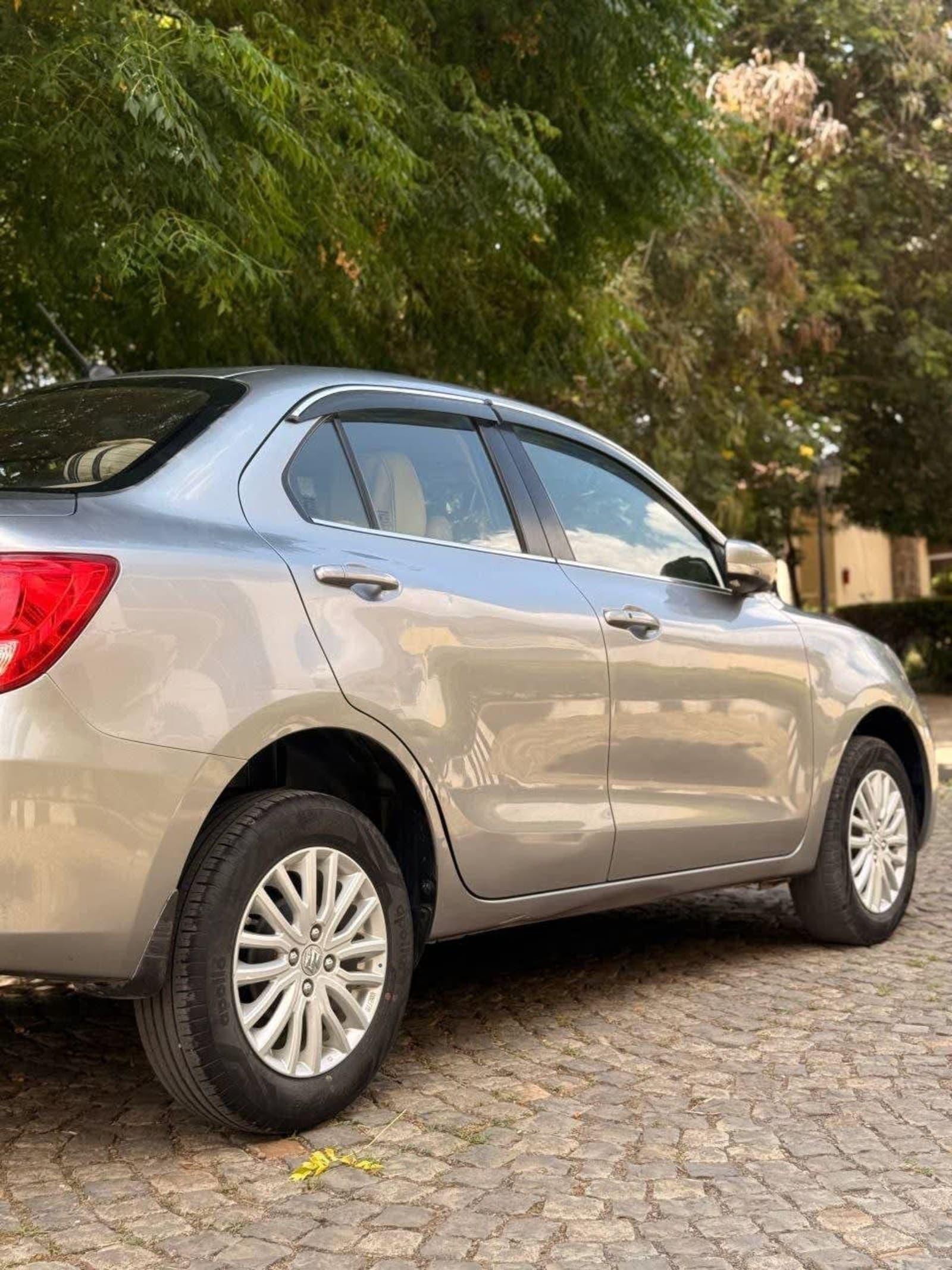 2022 Suzuki Dzire — photo 2