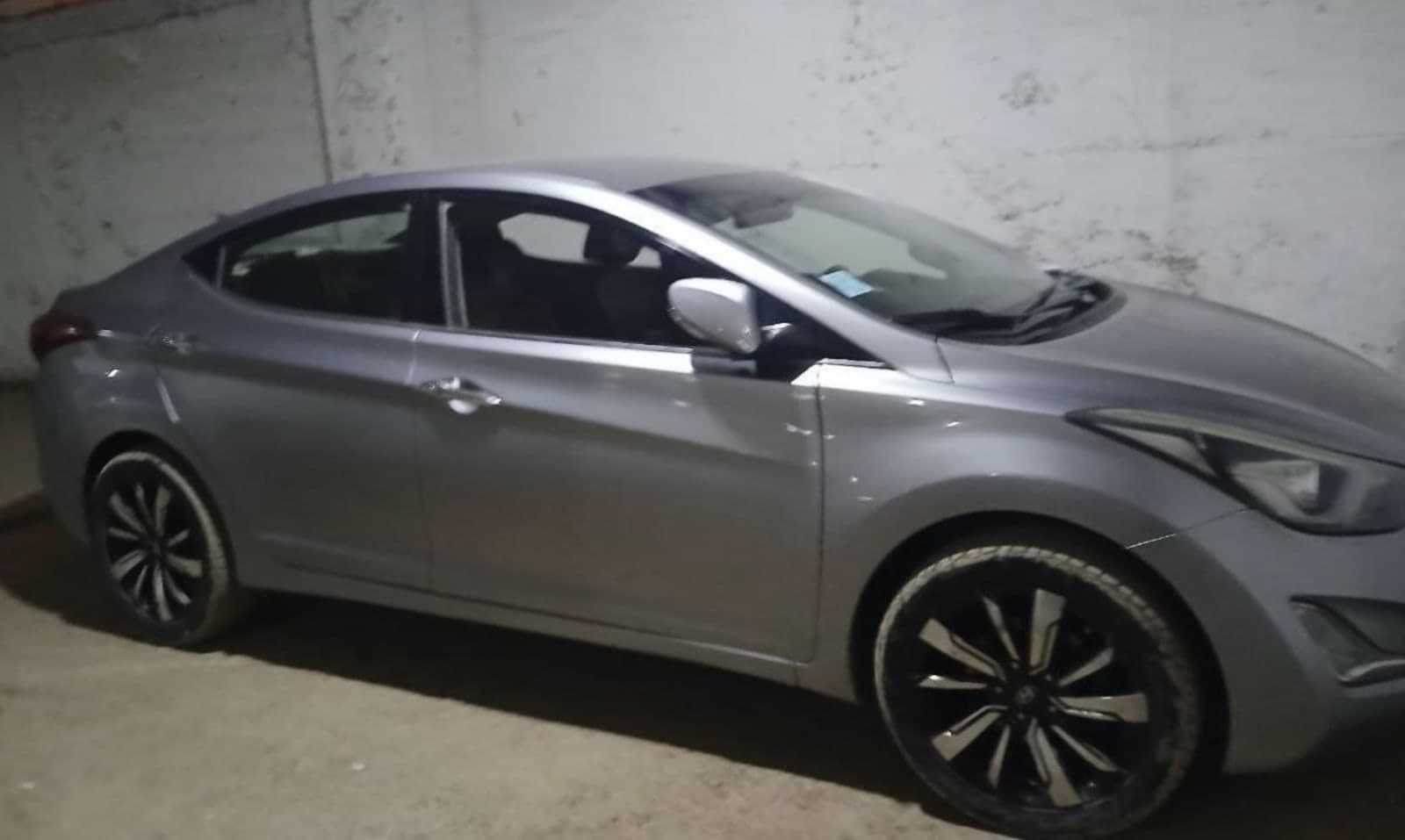 2012 Hyundai Elantra — photo 3