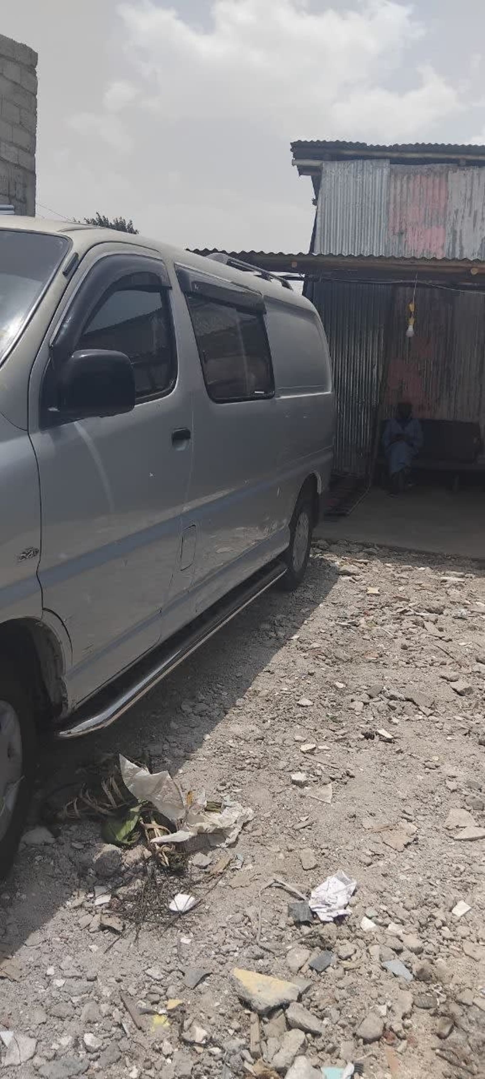 2005 Toyota D4D Dolfine โ photo 3