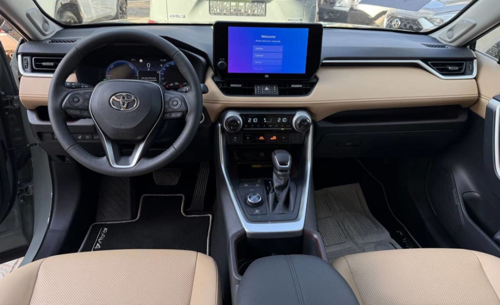 2024 Toyota Rav4 — photo 2