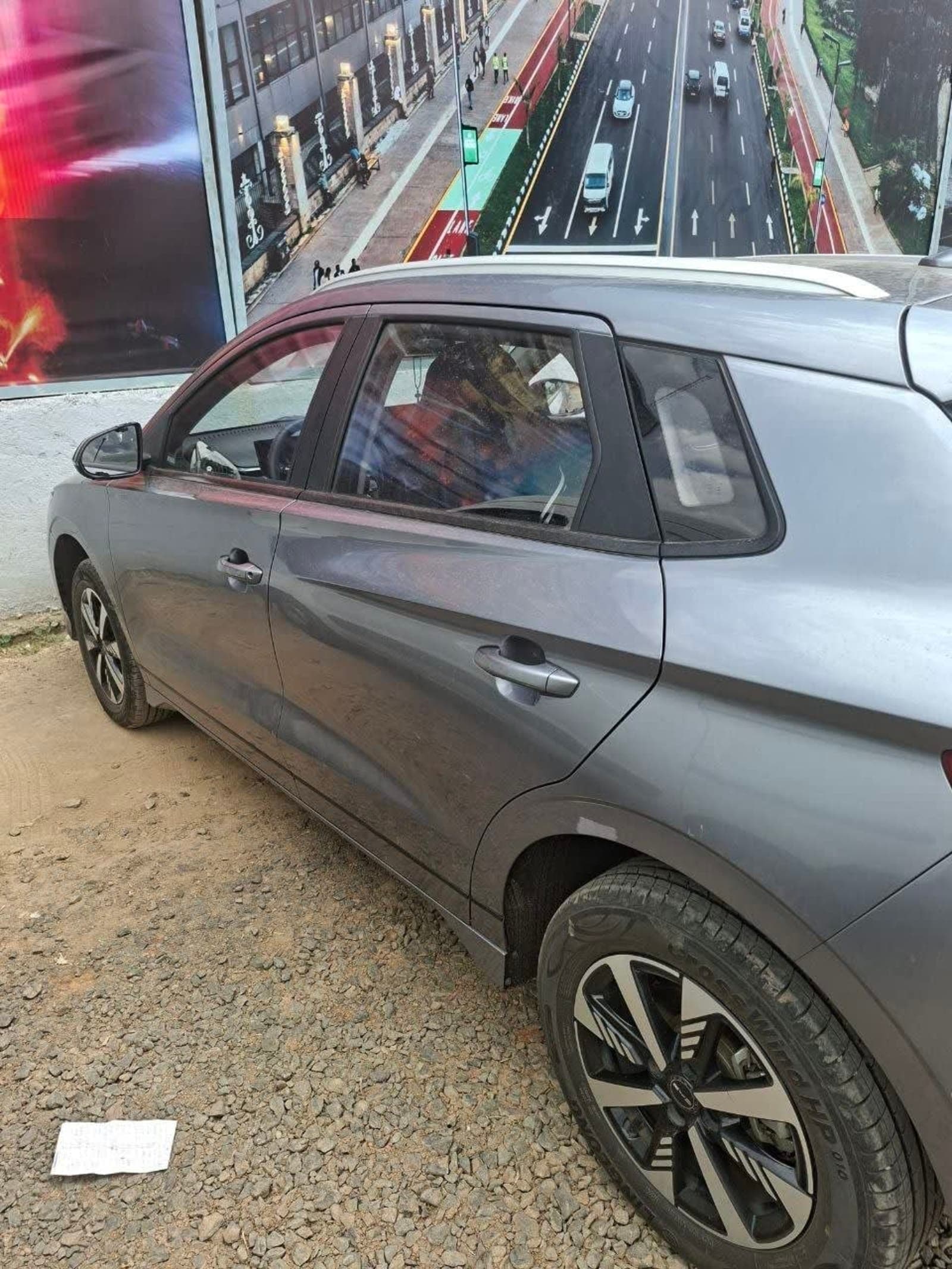 2024 BYD E2 — photo 5