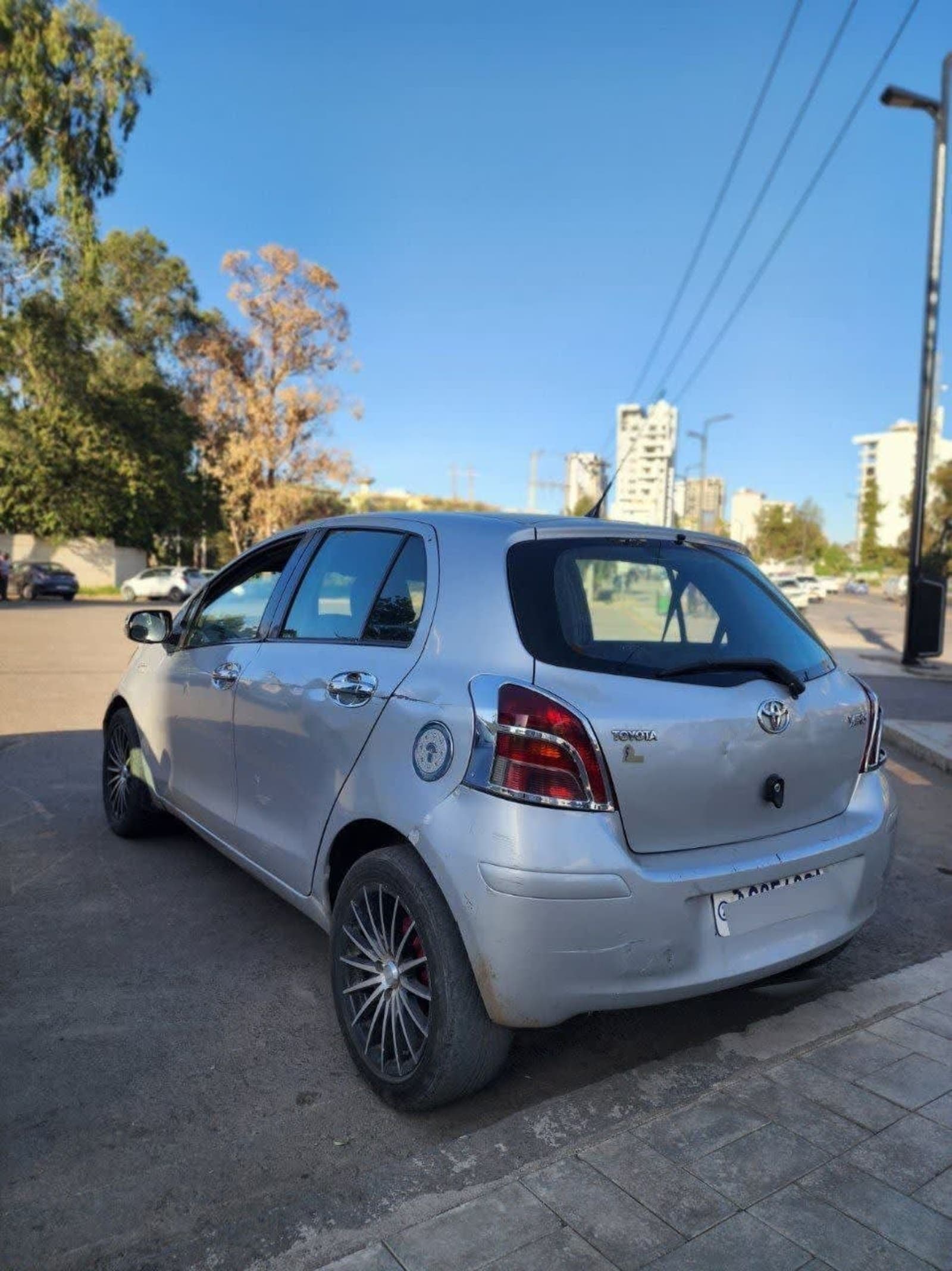 2009 Toyota Yaris Compact — photo 5