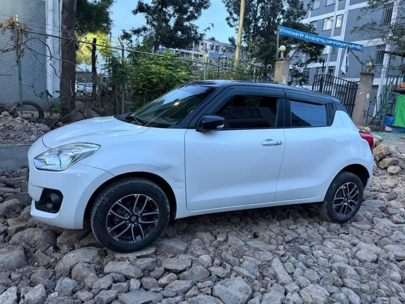 2022 Suzuki Swift — photo 4