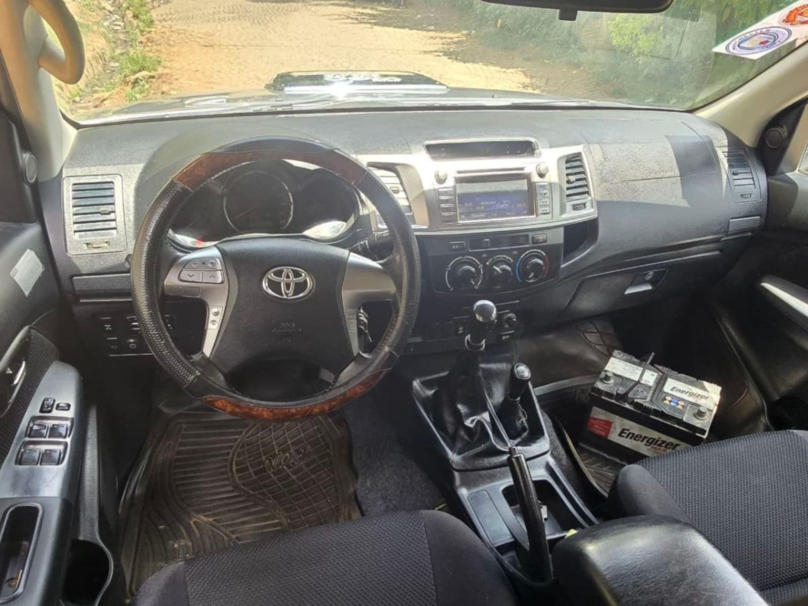 2015 TOYOTA HILUX Double-Cab — photo 6