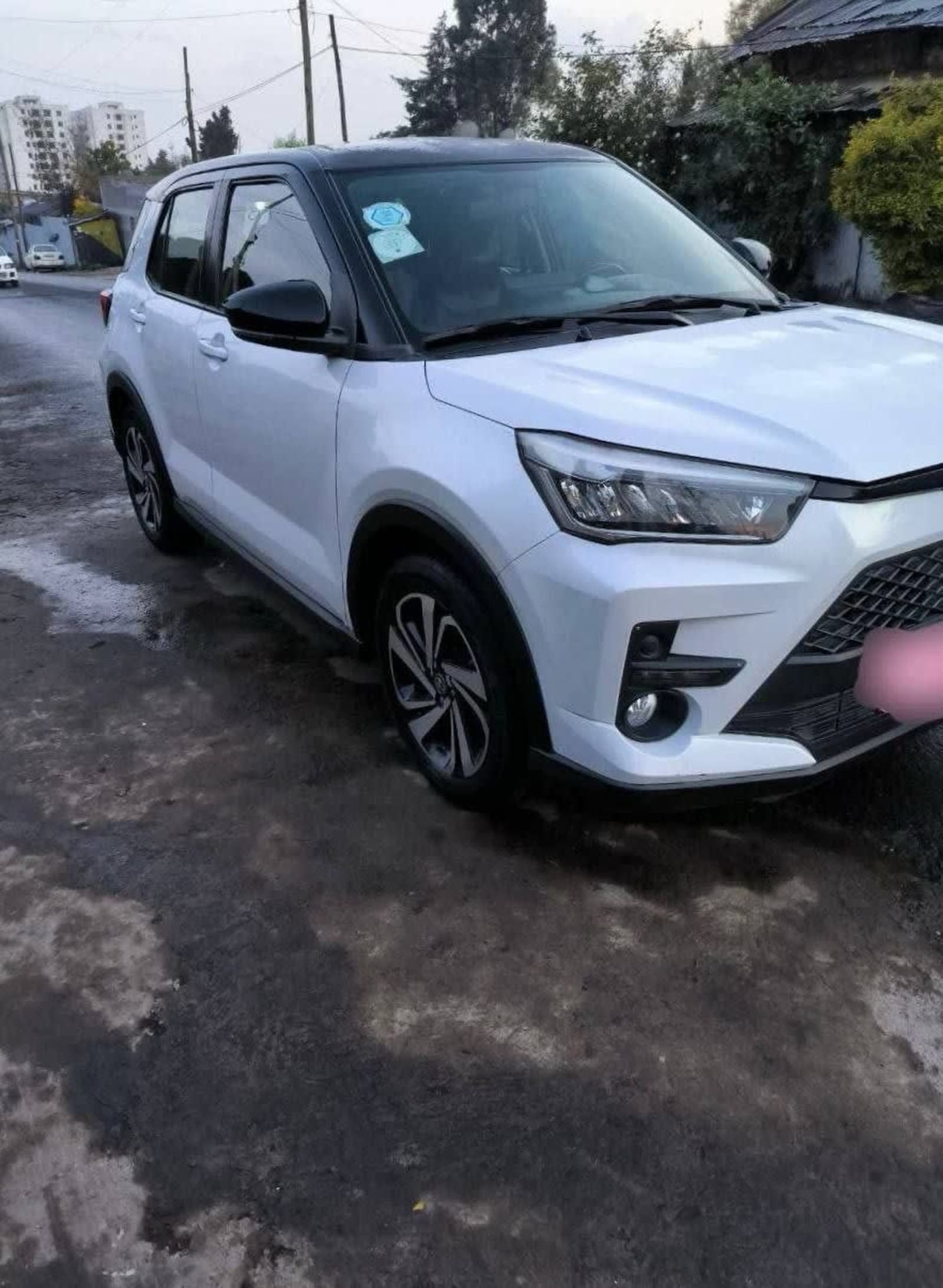 2022 Toyota Raize — photo 3