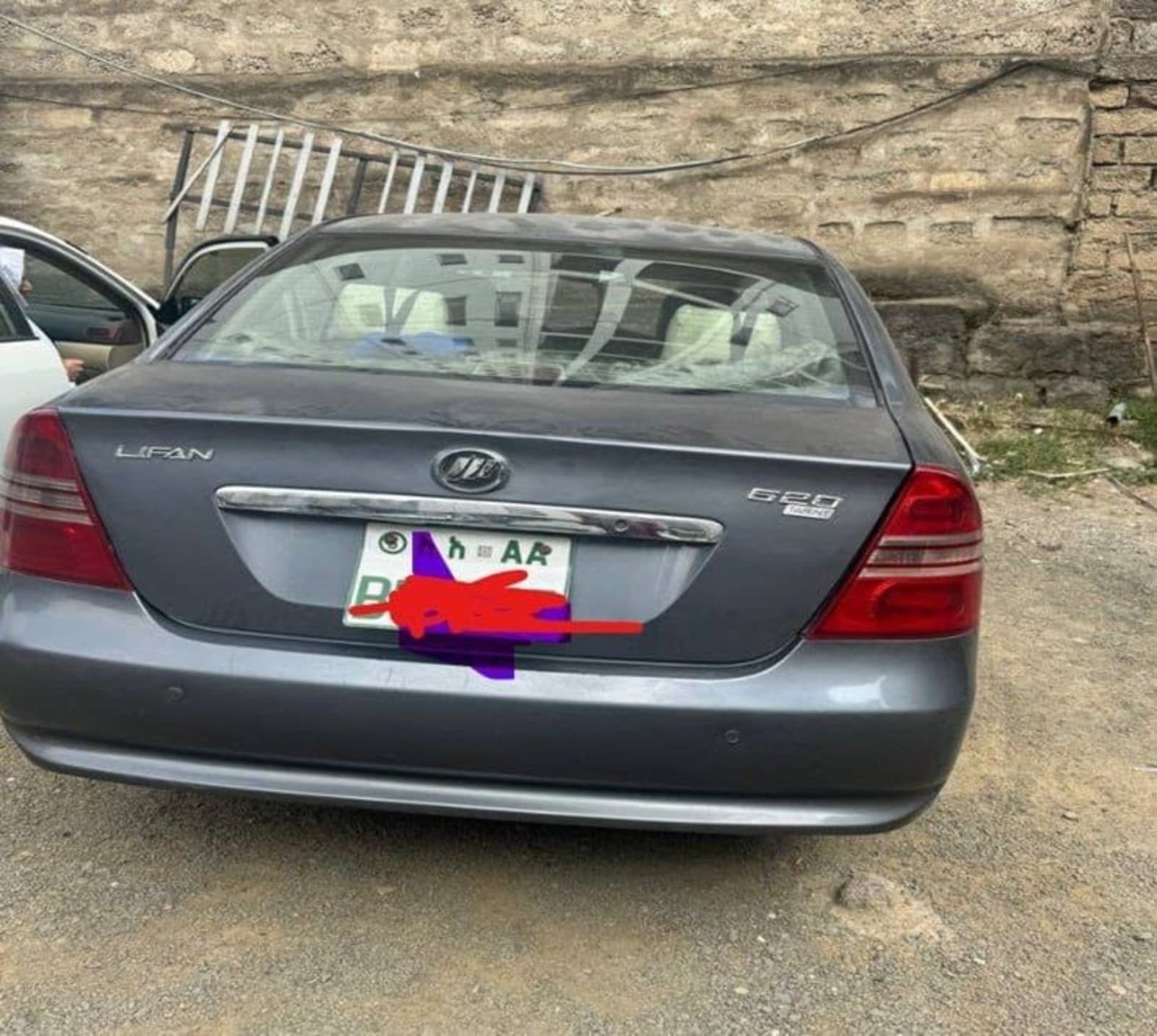 2012 Lifan 620 — photo 2