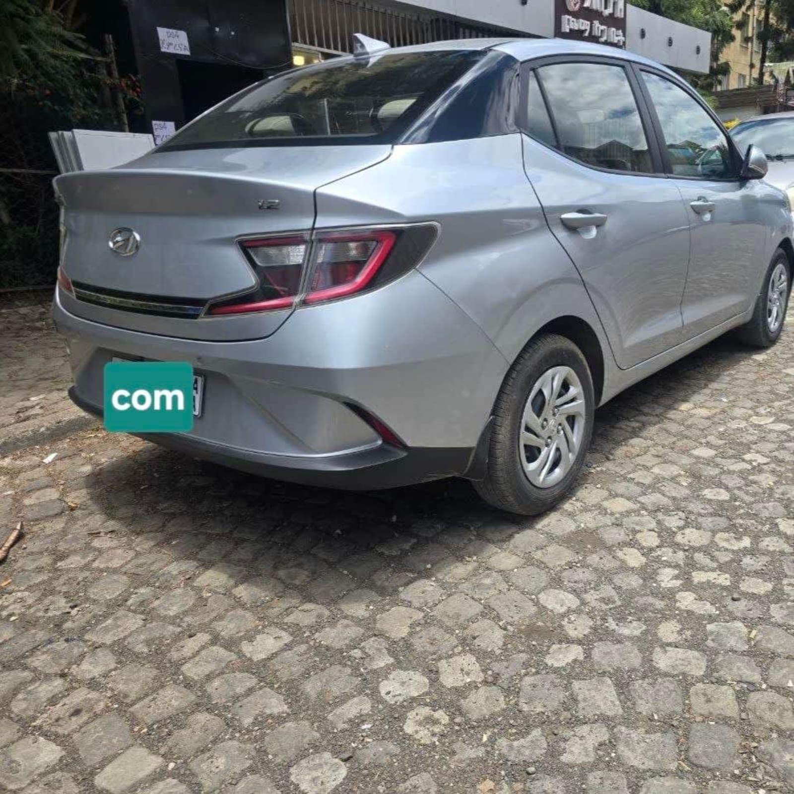 2022 Hyundai Grand i10 — photo 3