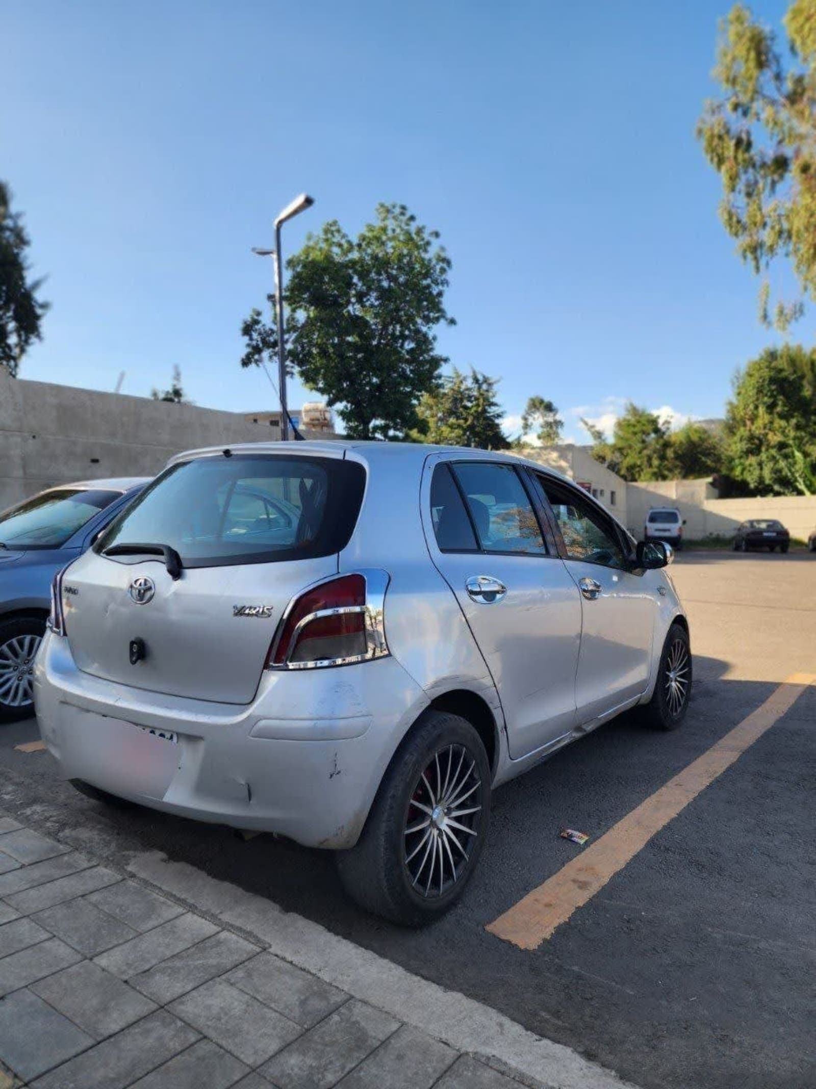 2009 Toyota Yaris Compact — photo 5
