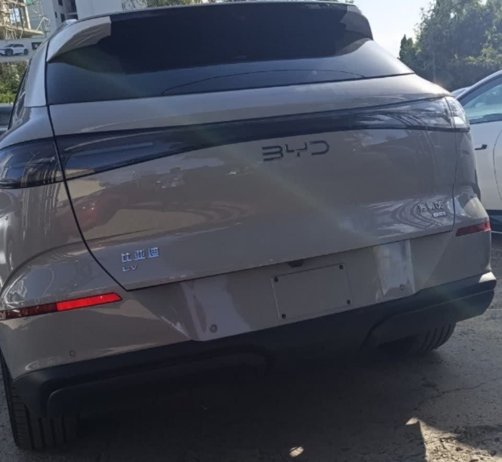 2025 BYD Sealion 06 EV — photo 2