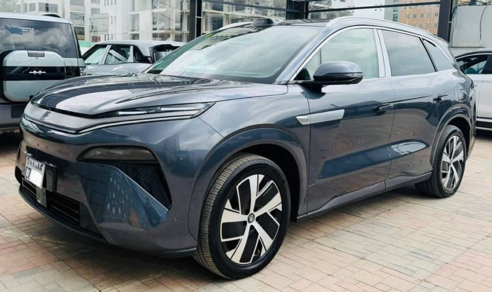 2025 BYD Tang — photo 5