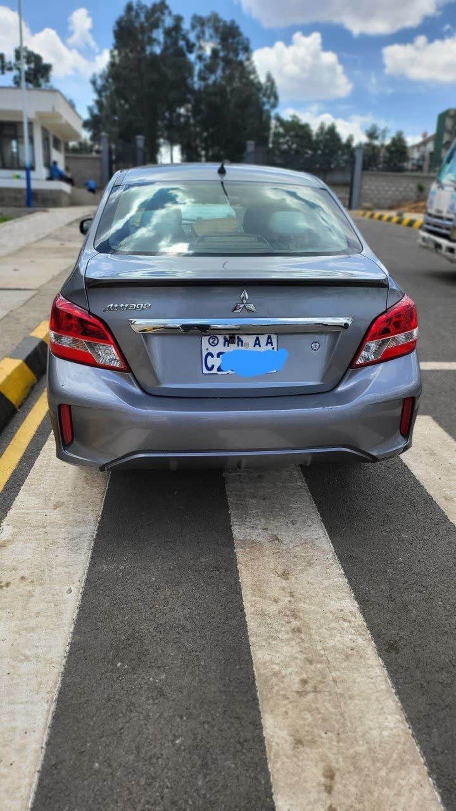 2022 Mitsubishi Attrage — photo 4