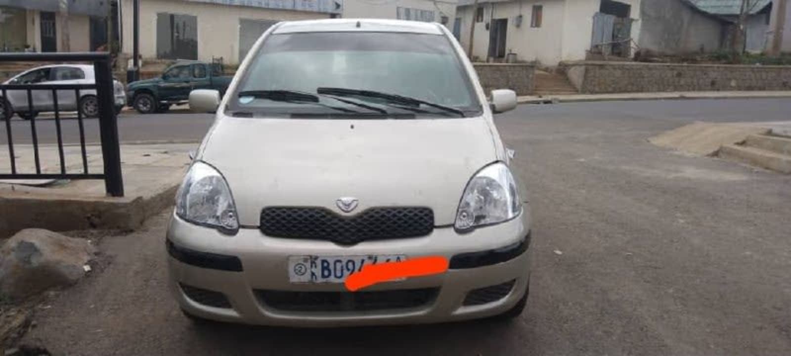 2002 Toyota Vitz