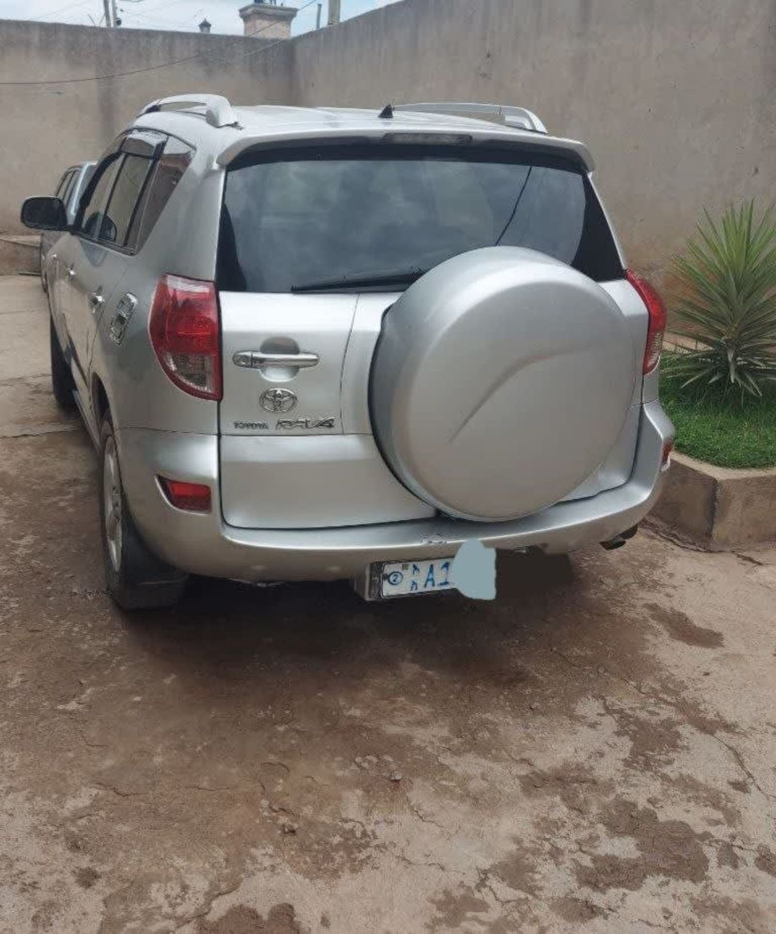 2006 Toyota RAV4 — photo 2
