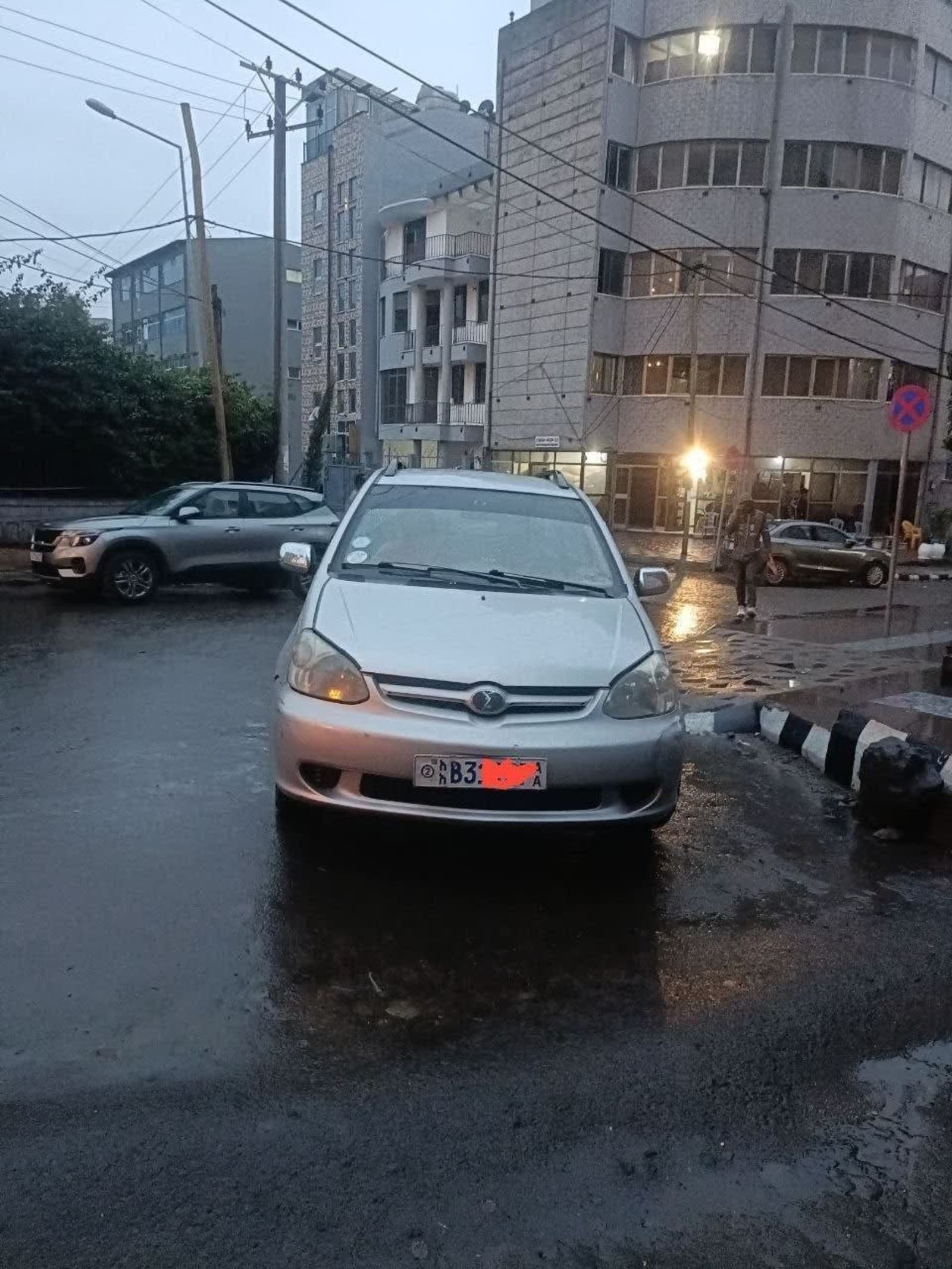 2005 Toyota Platz — photo 5