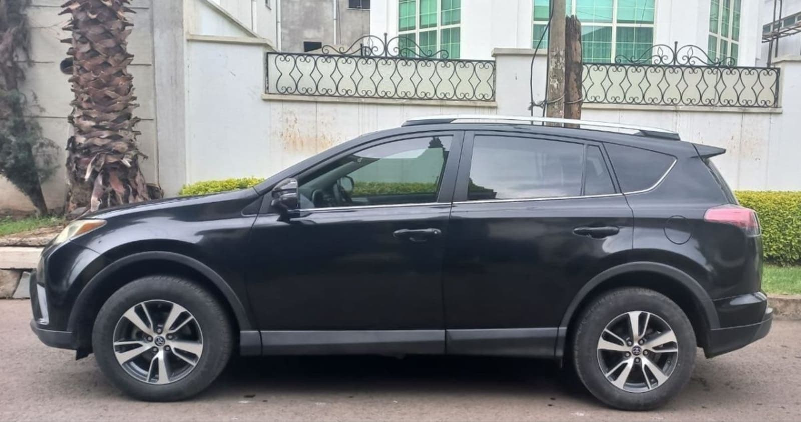 2018 Toyota Rav 4 — photo 3
