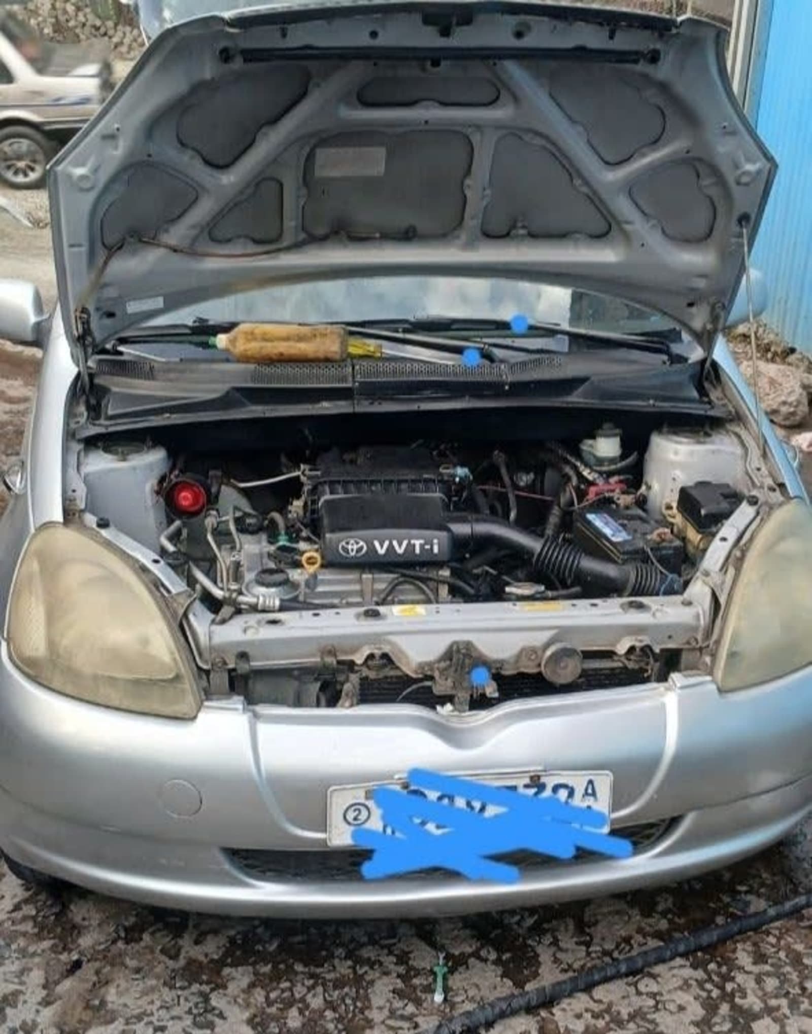 2001 Toyota Vitz — photo 5