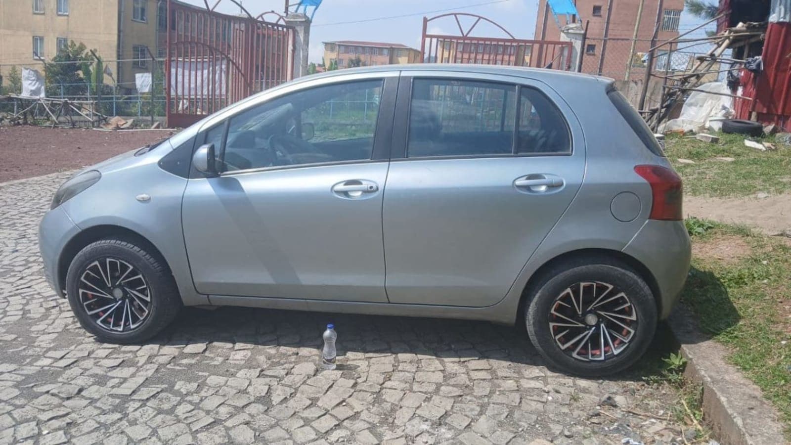 2006 Toyota compact