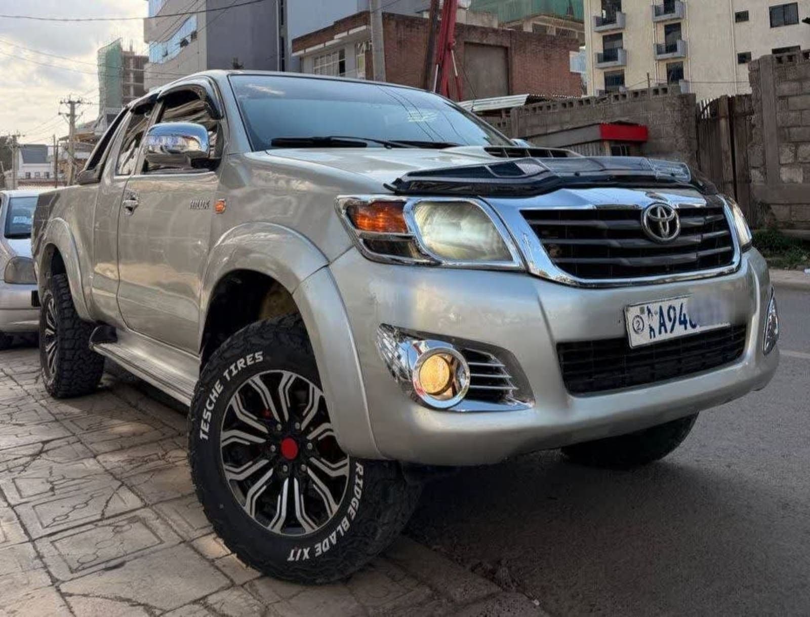 2013 Toyota Hilux King Cab — photo 4