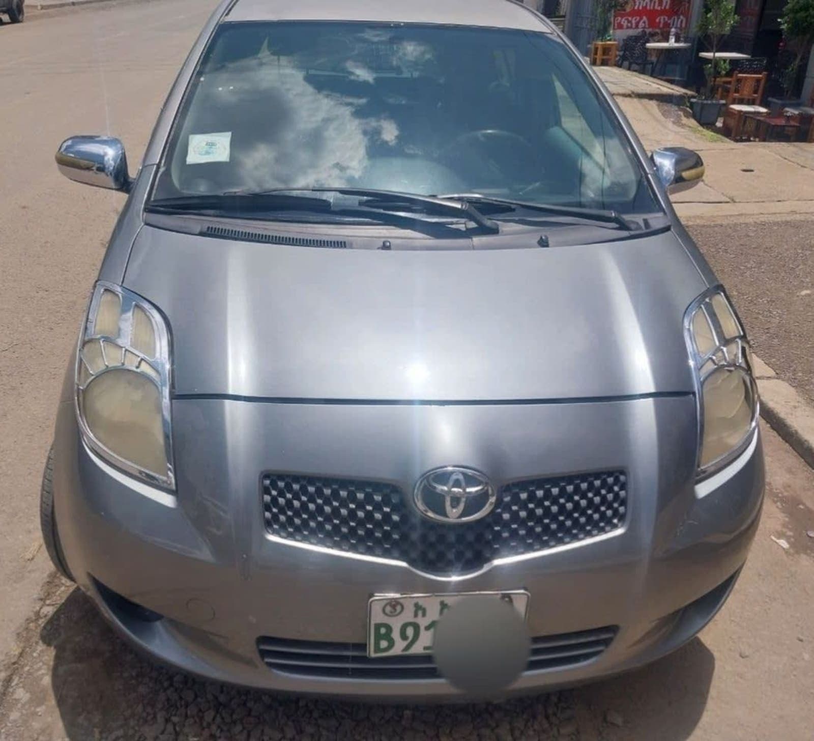 2007 Toyota Yaris Compact — photo 1
