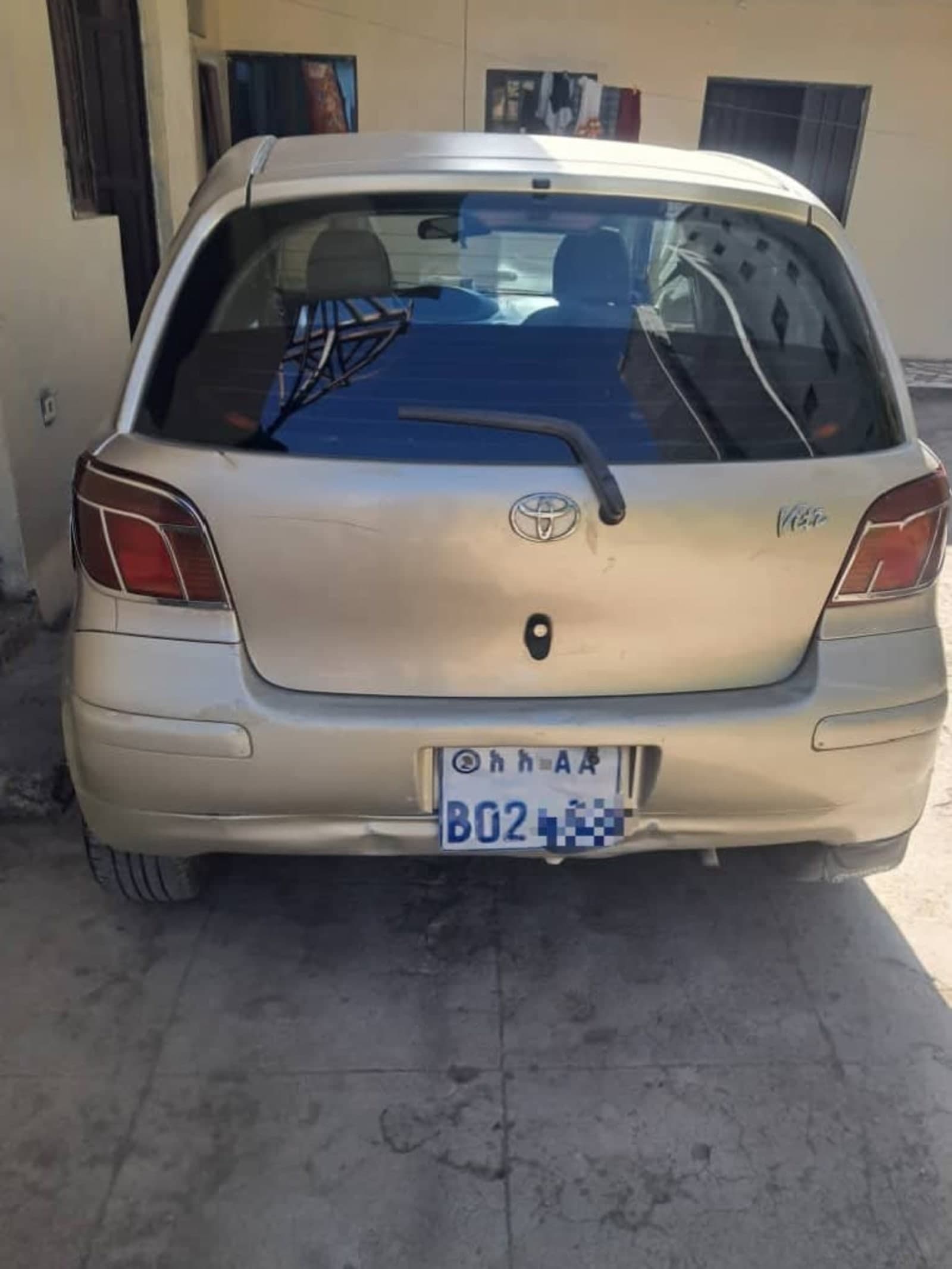 2002 TOYOTA VITZ — photo 5