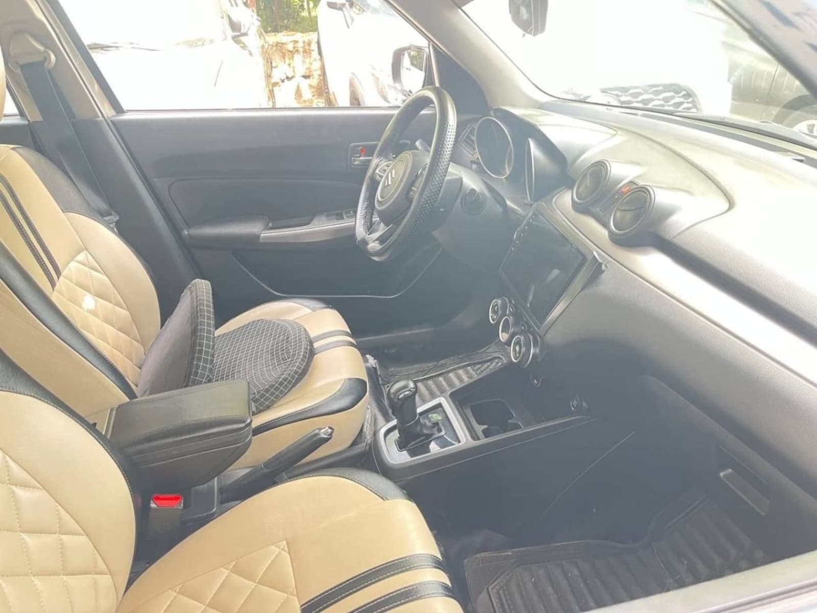 2022 Suzuki Swift — photo 4