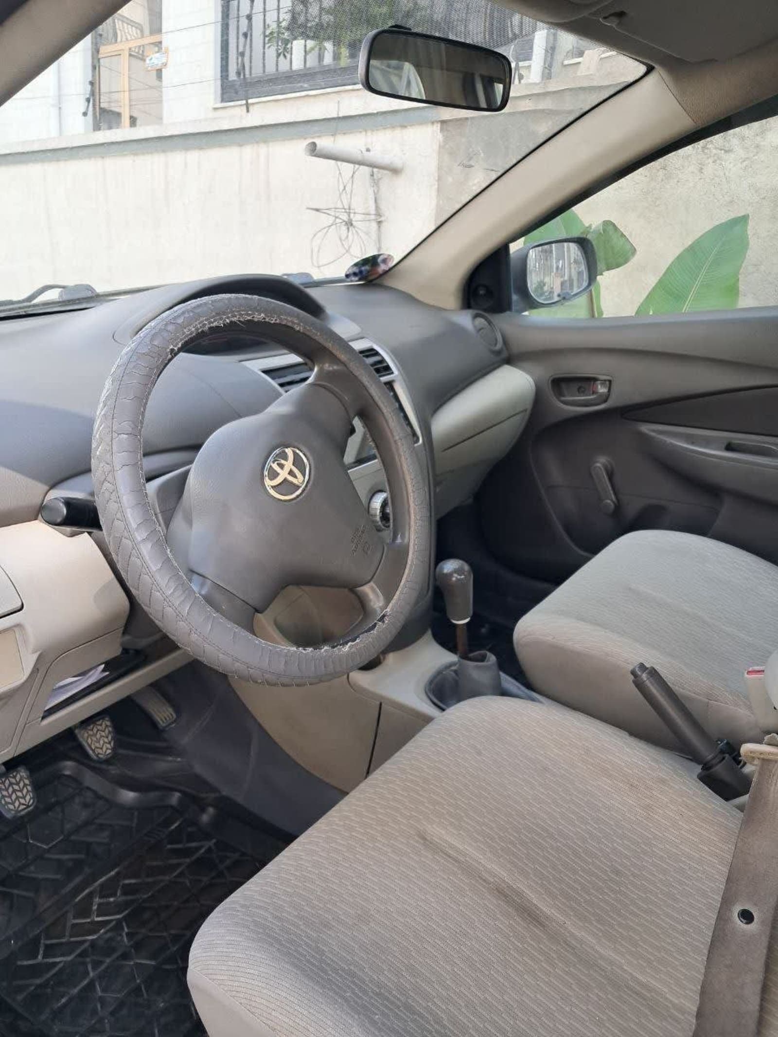 2009 Toyota Yaris — photo 3