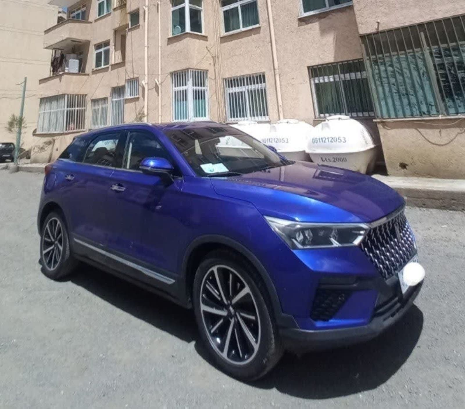 2022 FAW Bestune T77 — photo 2
