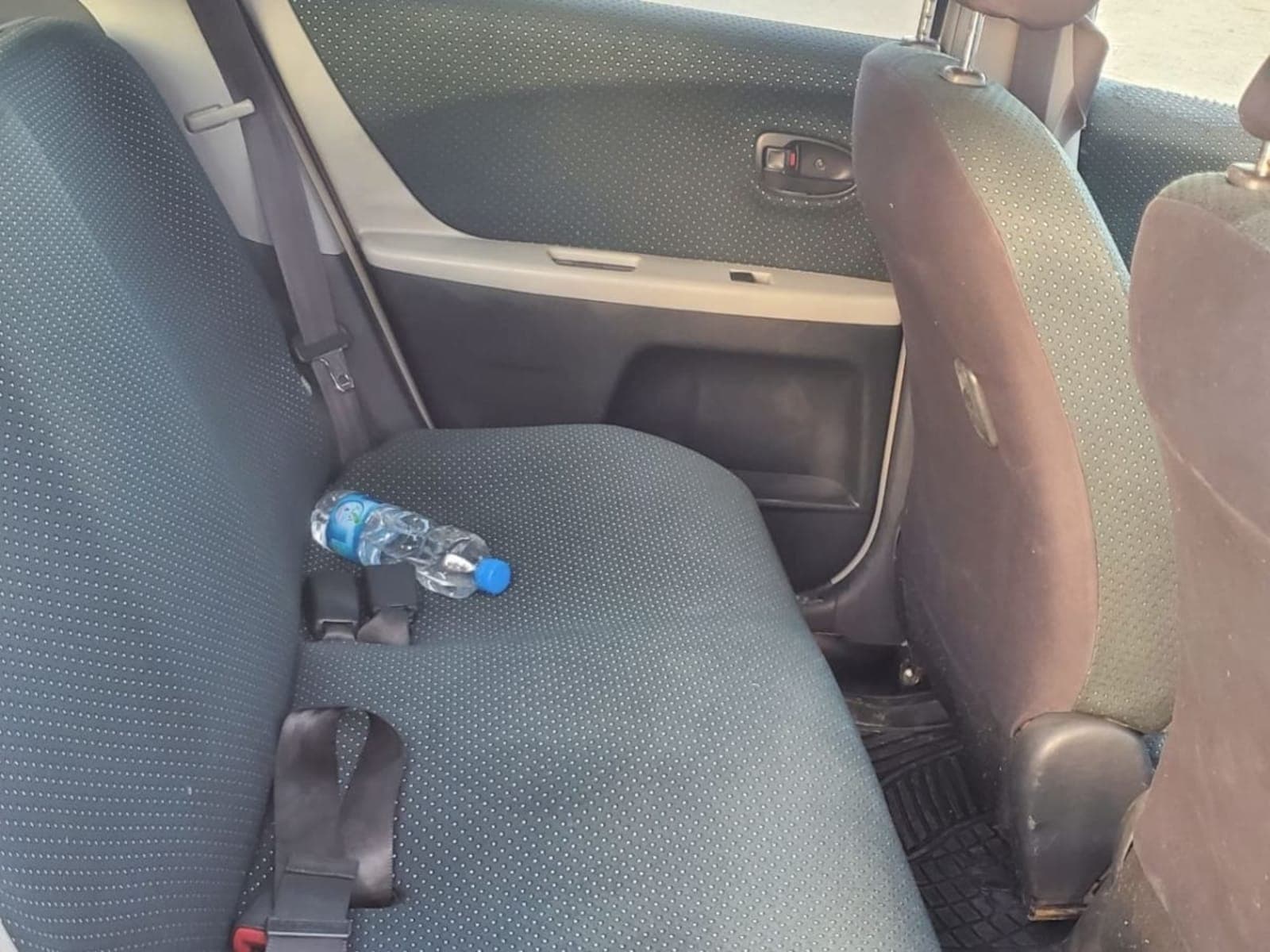 2005 Toyota Yaris compact — photo 6