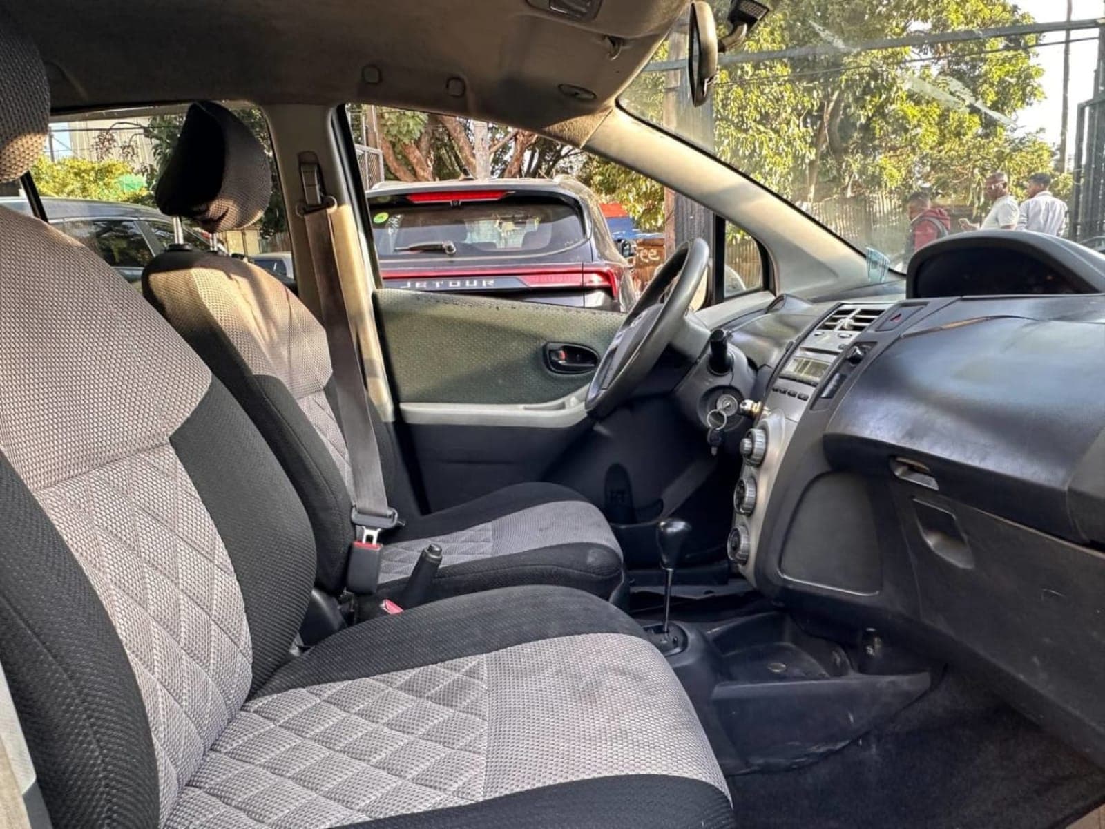 2007 Toyota Yaris Compact — photo 4