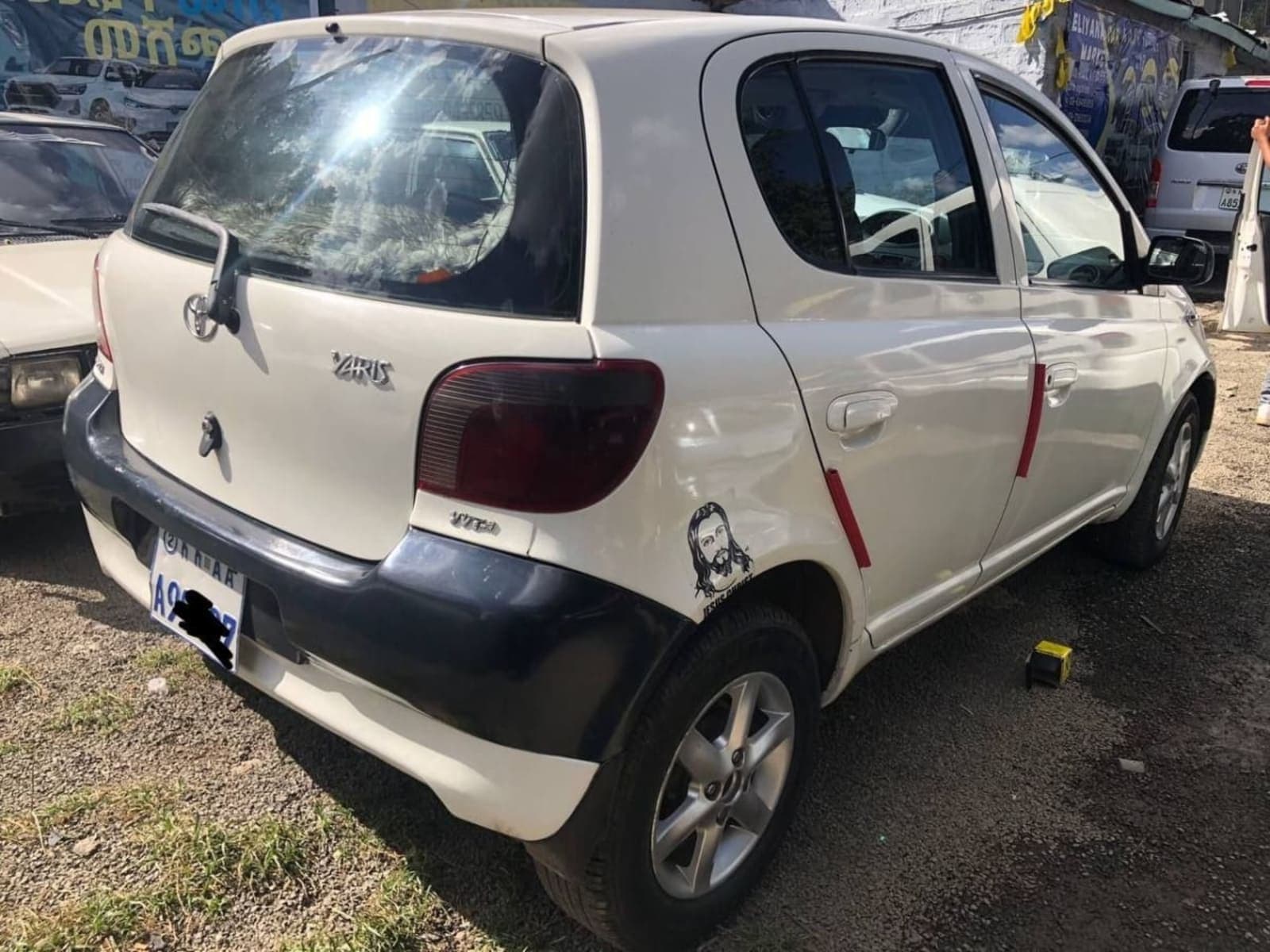 2002 Toyota Vitz — photo 3