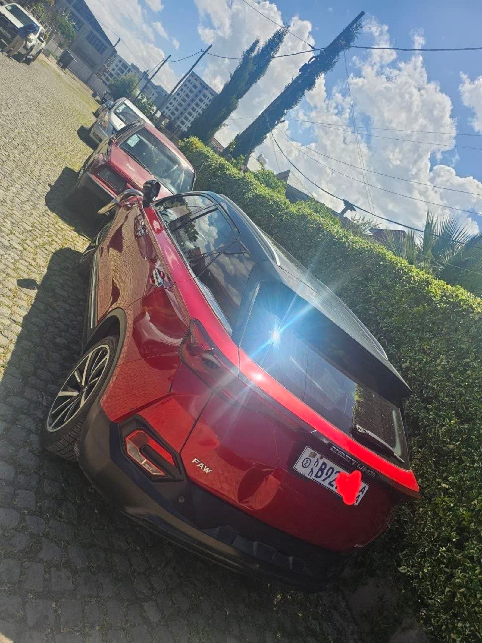 2022 FAW Bestune T77