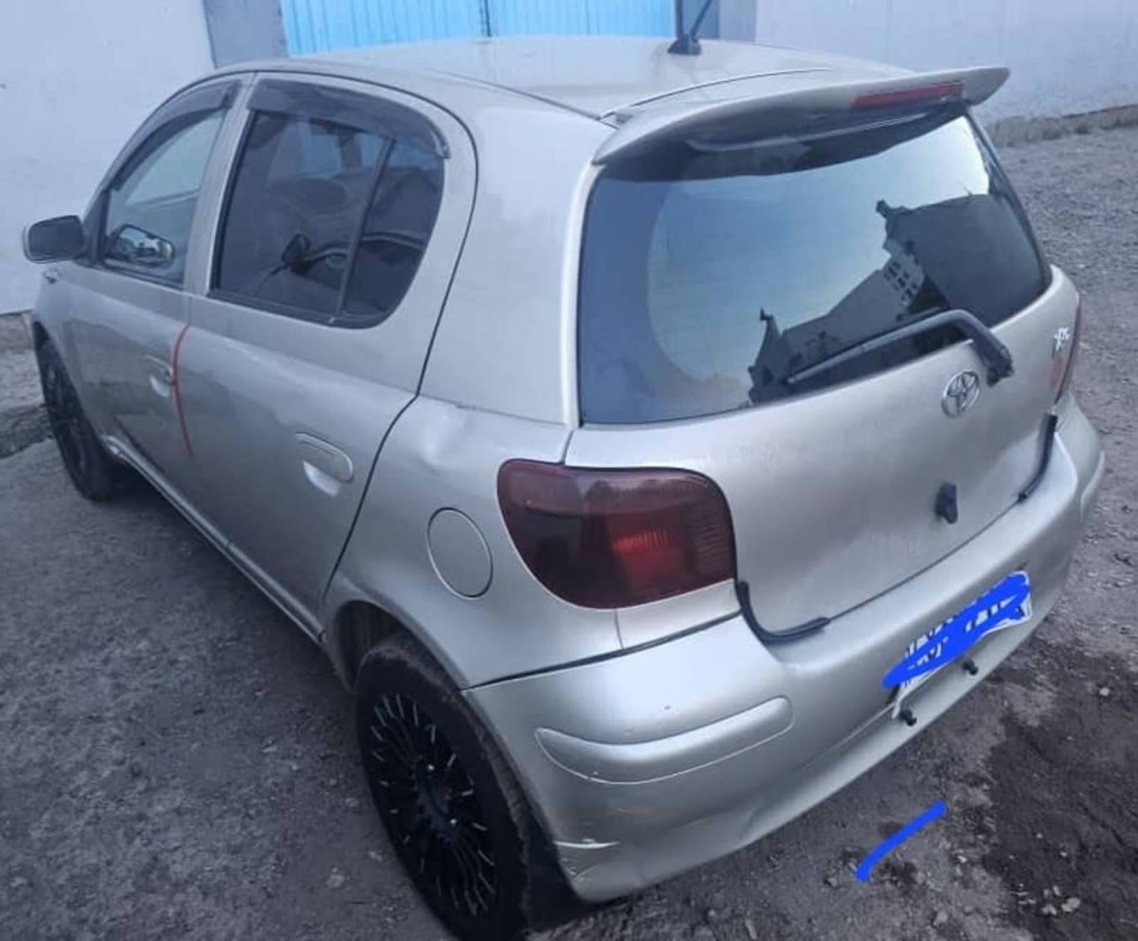 2004 Toyota Vitz โ photo 1