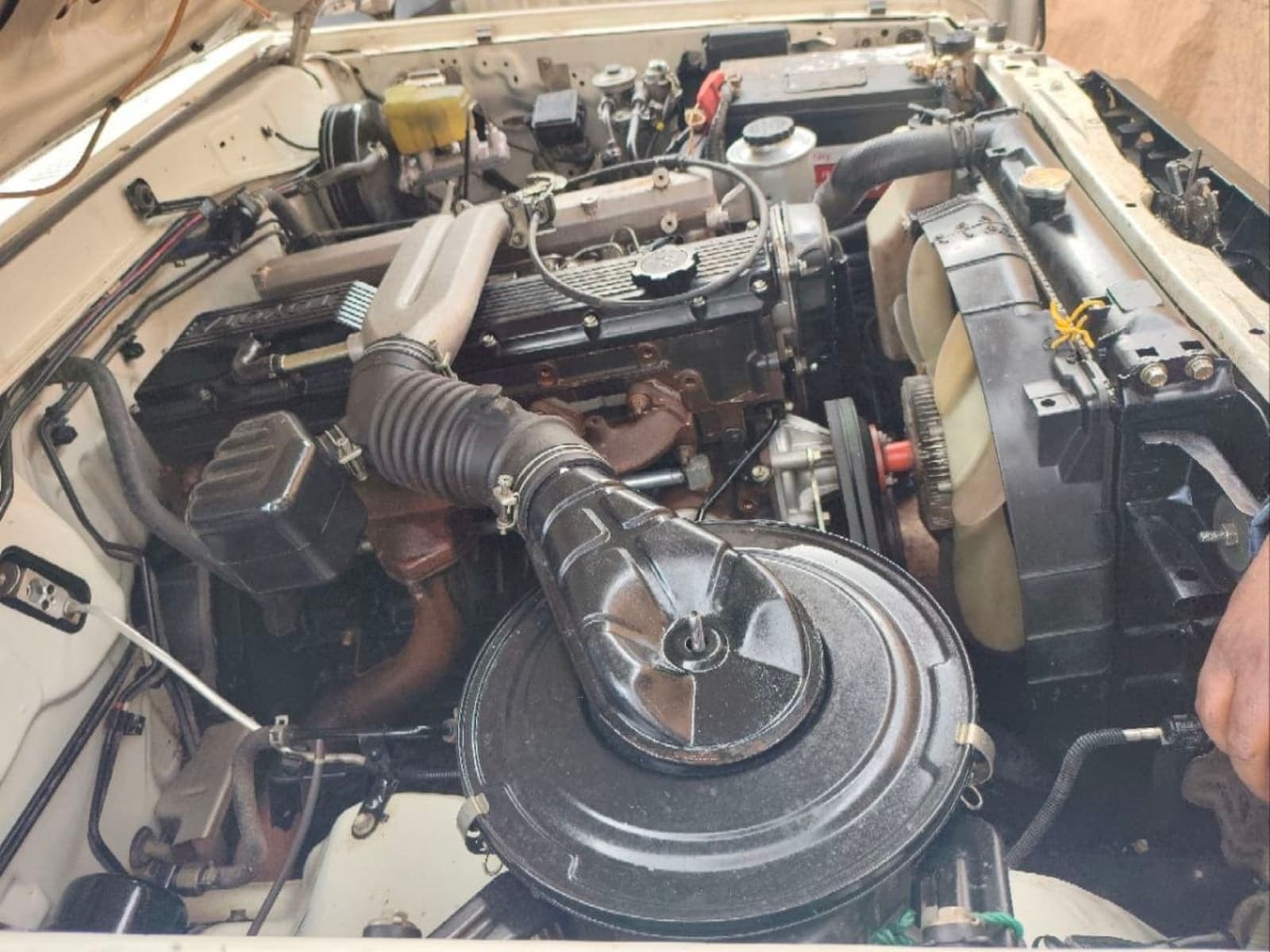 2012 Toyota Land Cruiser Long Base — photo 4