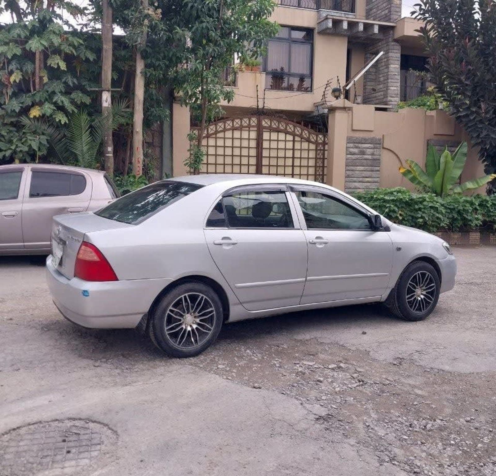 2004 TOYOTA COROLLA — photo 3
