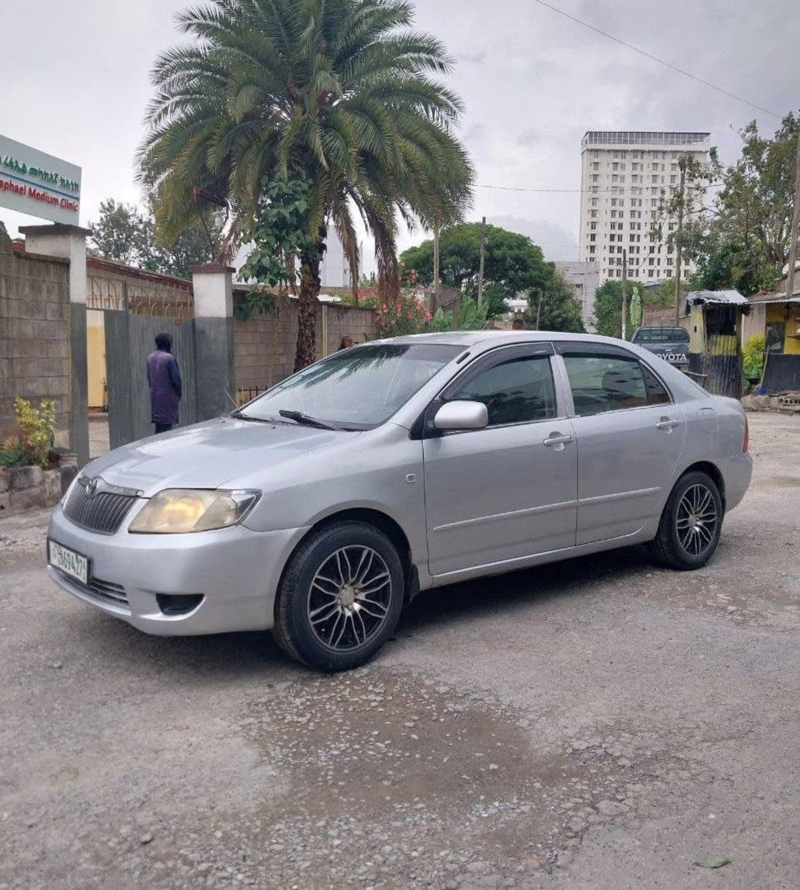 2004 TOYOTA COROLLA — photo 8