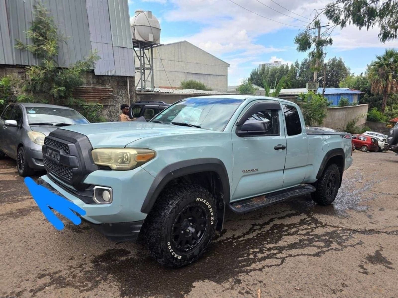 2020 Toyota Tacoma — photo 2