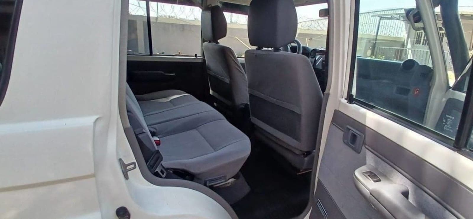 2020 Toyota LandCruiser Mark II — photo 3