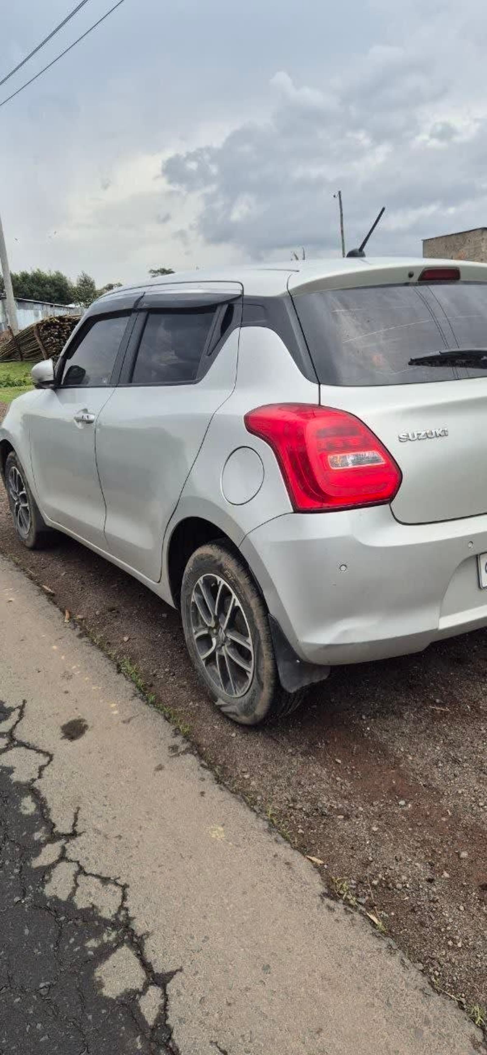 2022 Suzuki Swift — photo 6