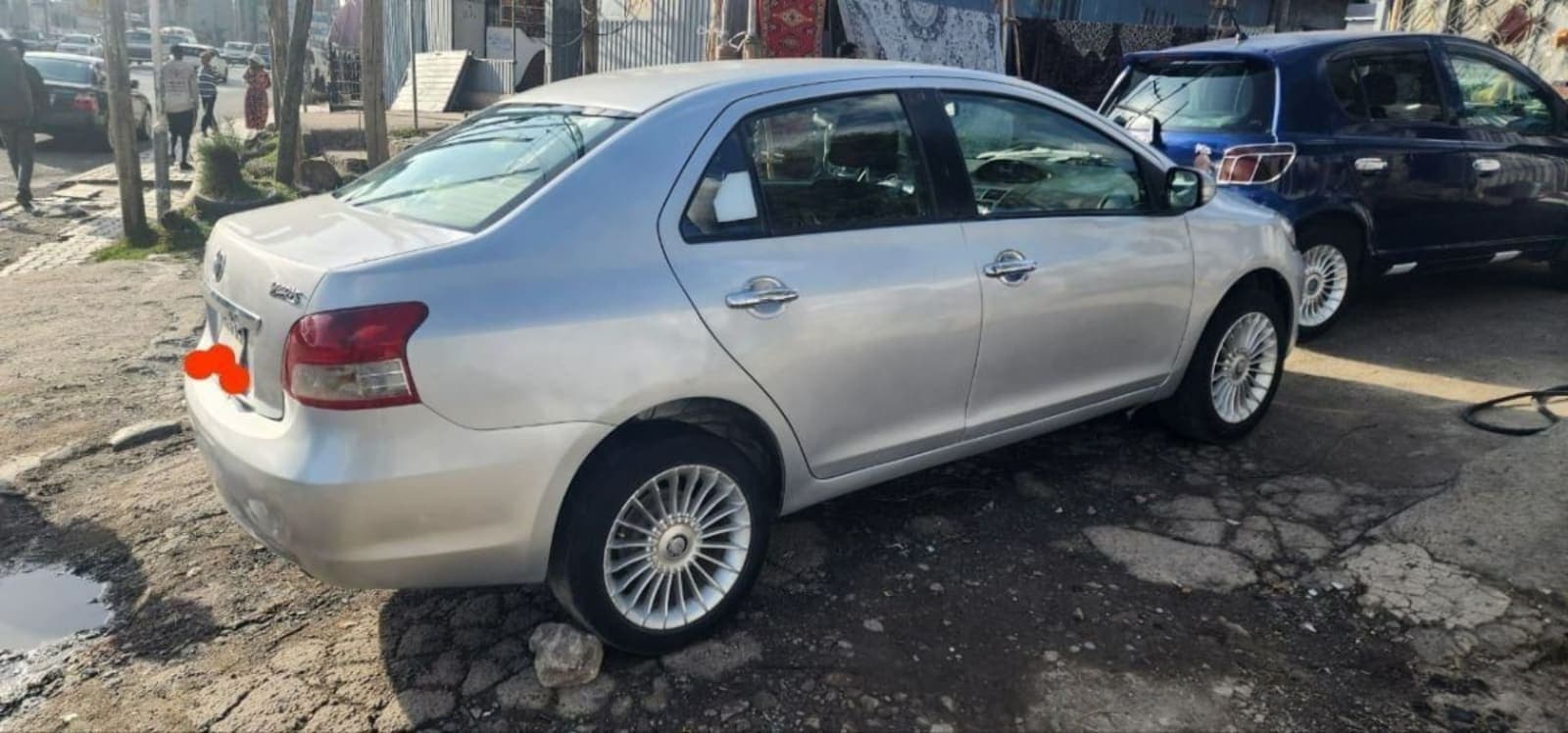 2010 Toyota Yaris Belta — photo 4